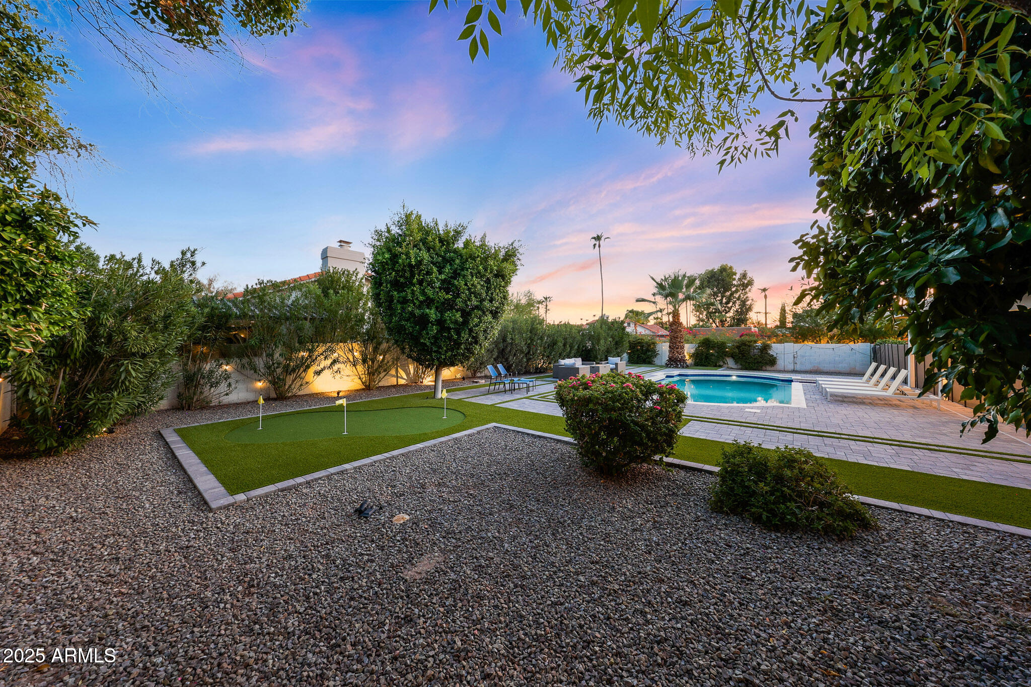 10207 E SAN SALVADOR Drive