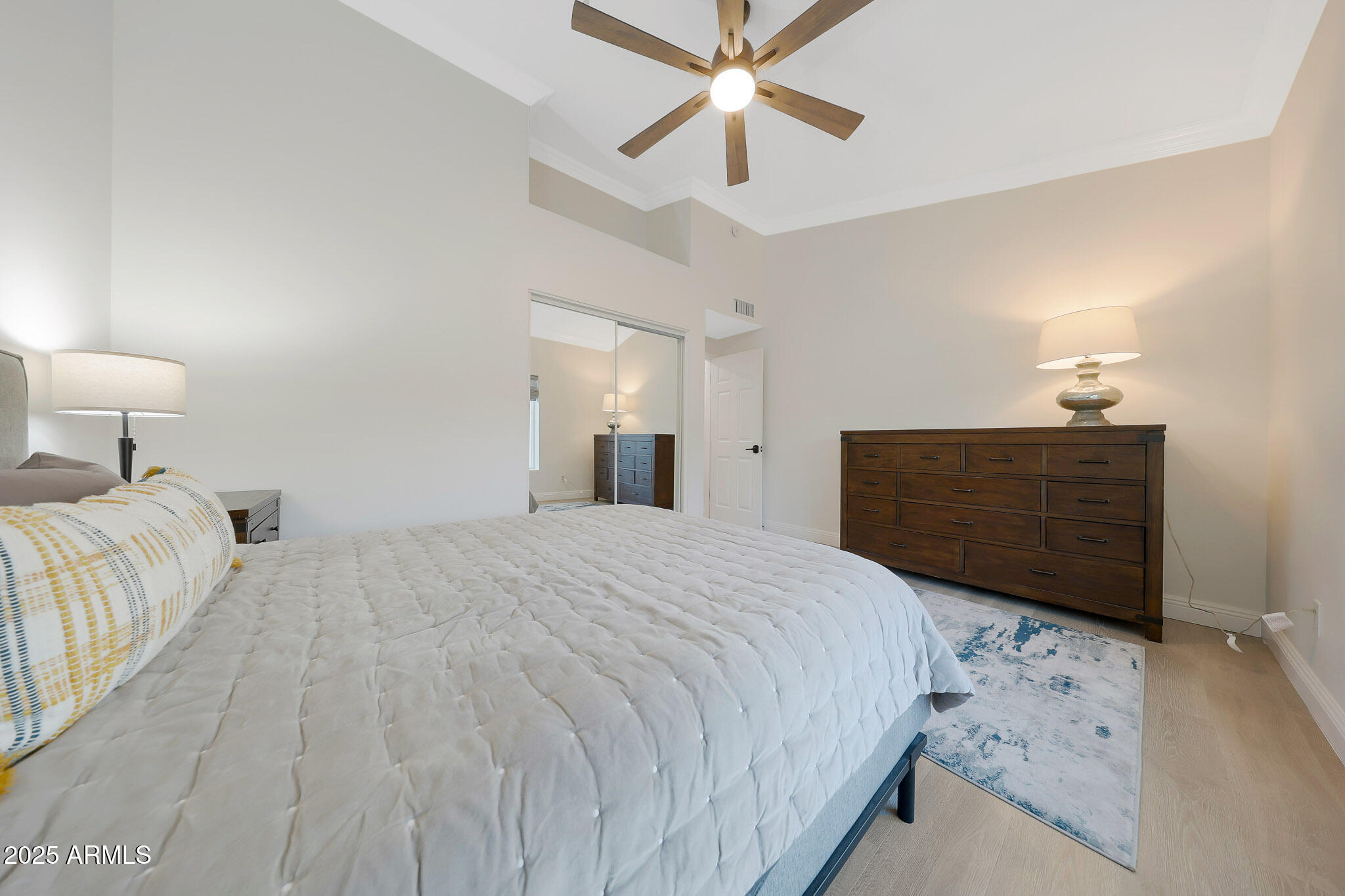 10207 E SAN SALVADOR Drive