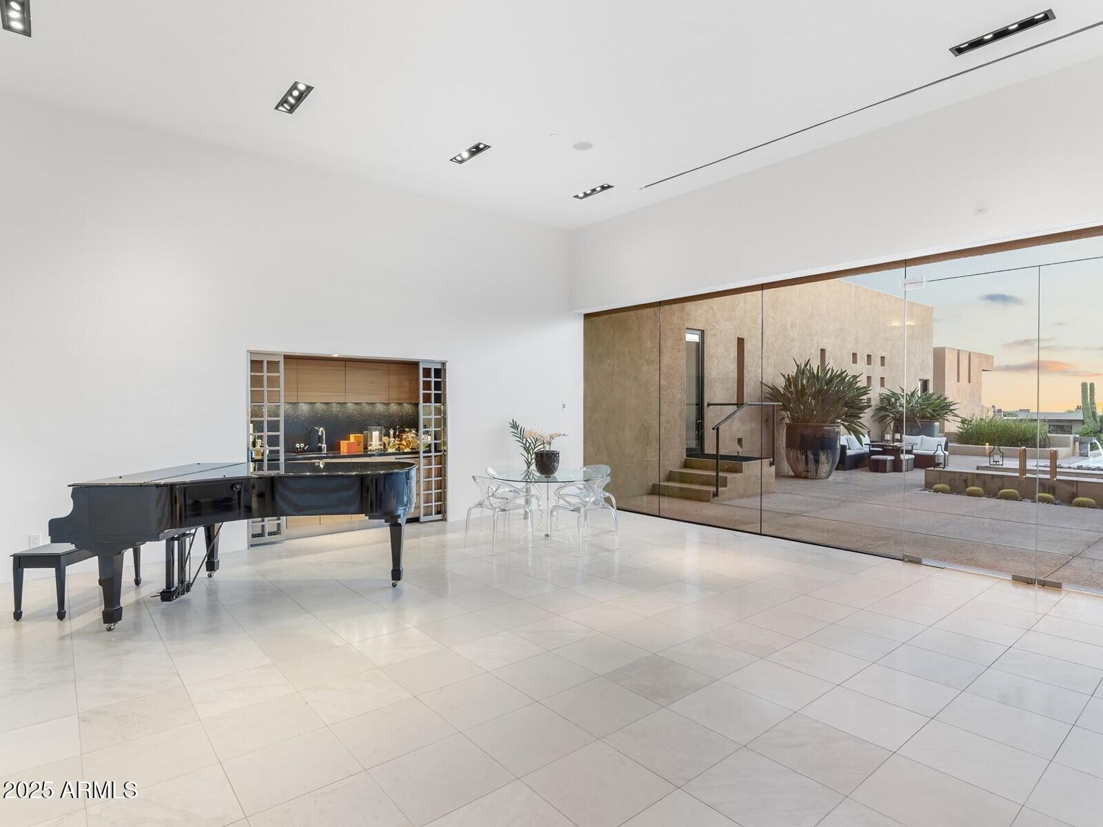 9191 E HAPPY HOLLOW Drive