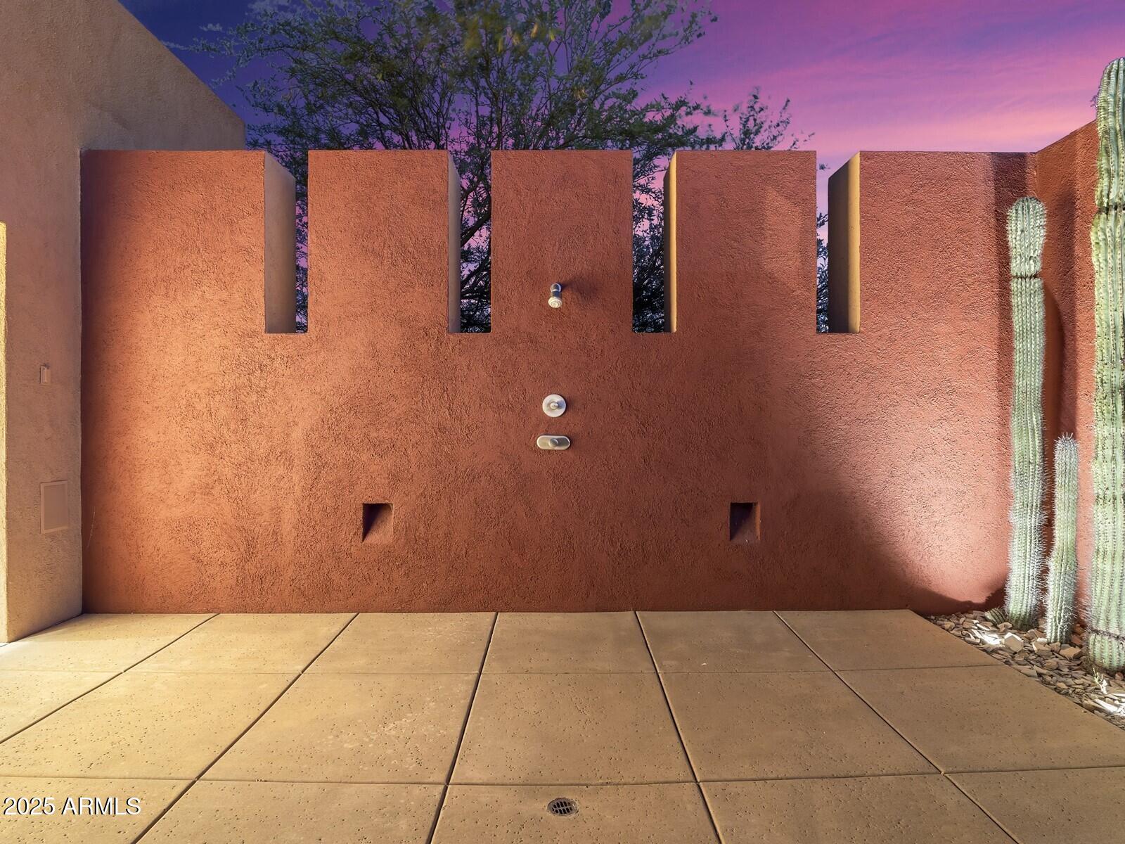 9191 E HAPPY HOLLOW Drive