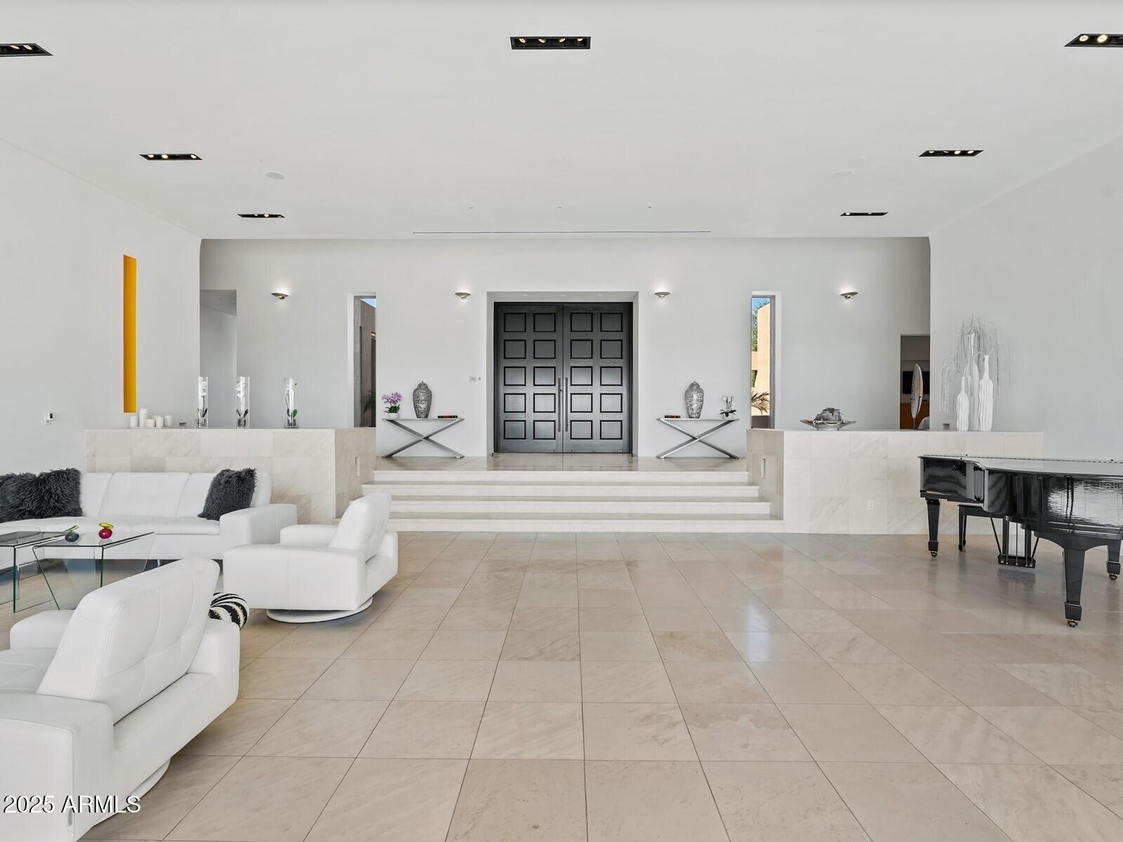 9191 E HAPPY HOLLOW Drive