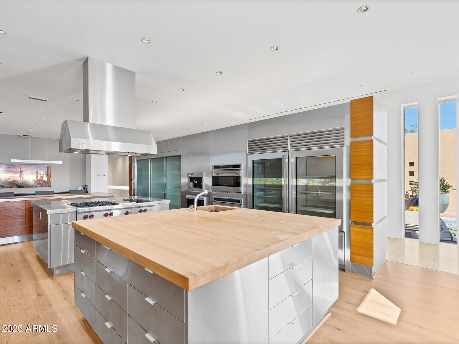 9191 E HAPPY HOLLOW Drive