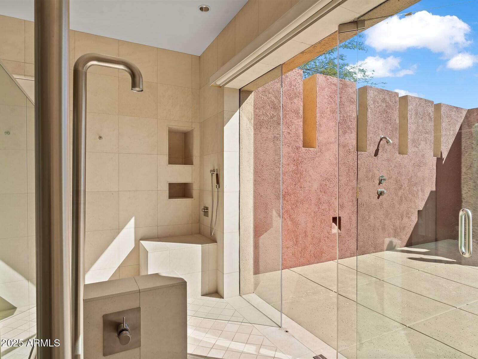 9191 E HAPPY HOLLOW Drive