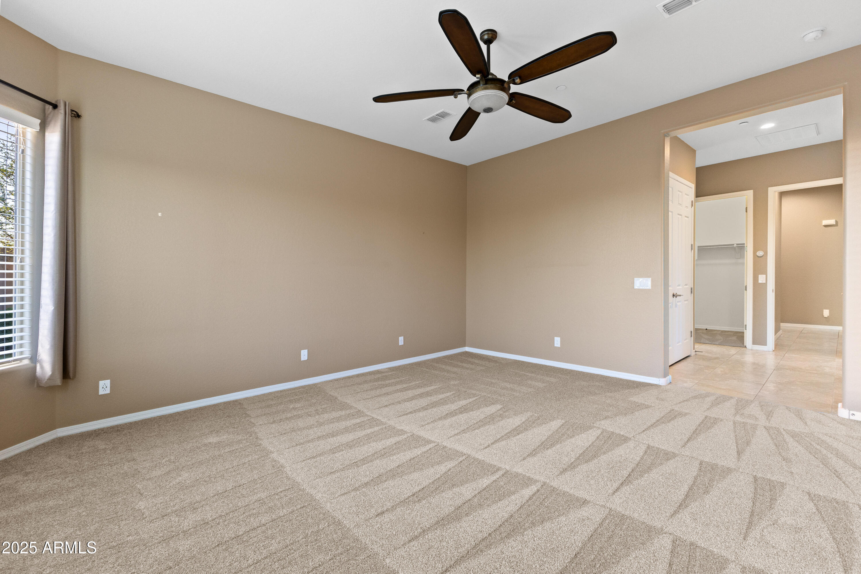 1535 W QUAIL TRACK Drive
