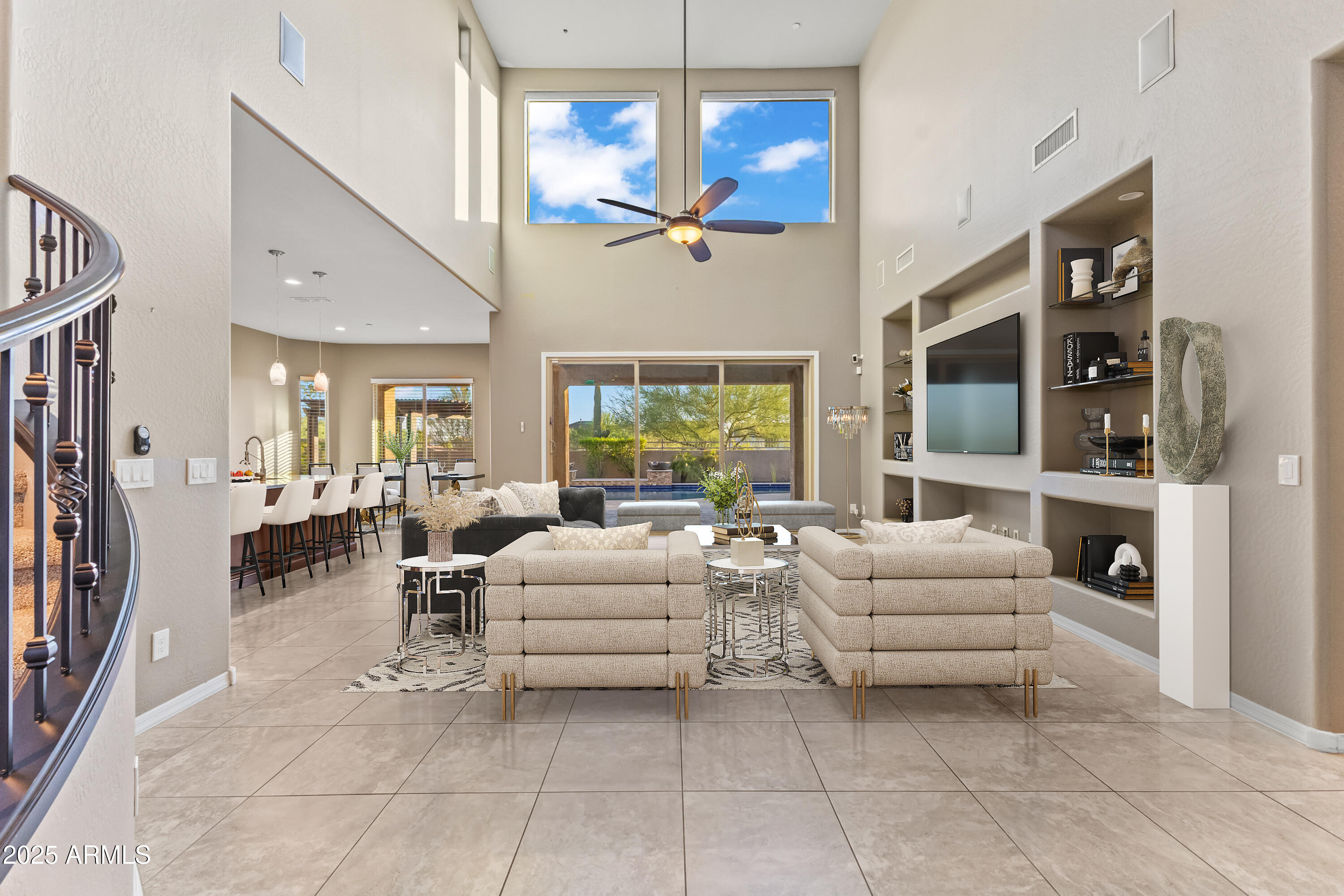 1535 W QUAIL TRACK Drive