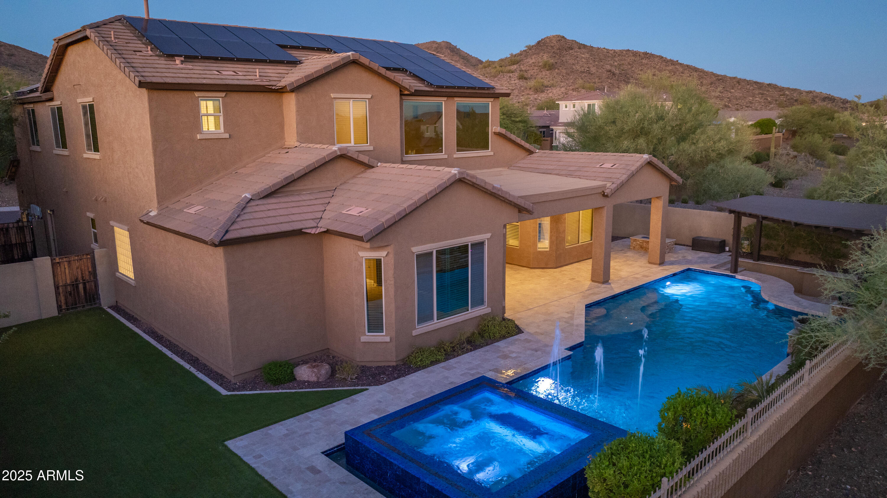 1535 W QUAIL TRACK Drive
