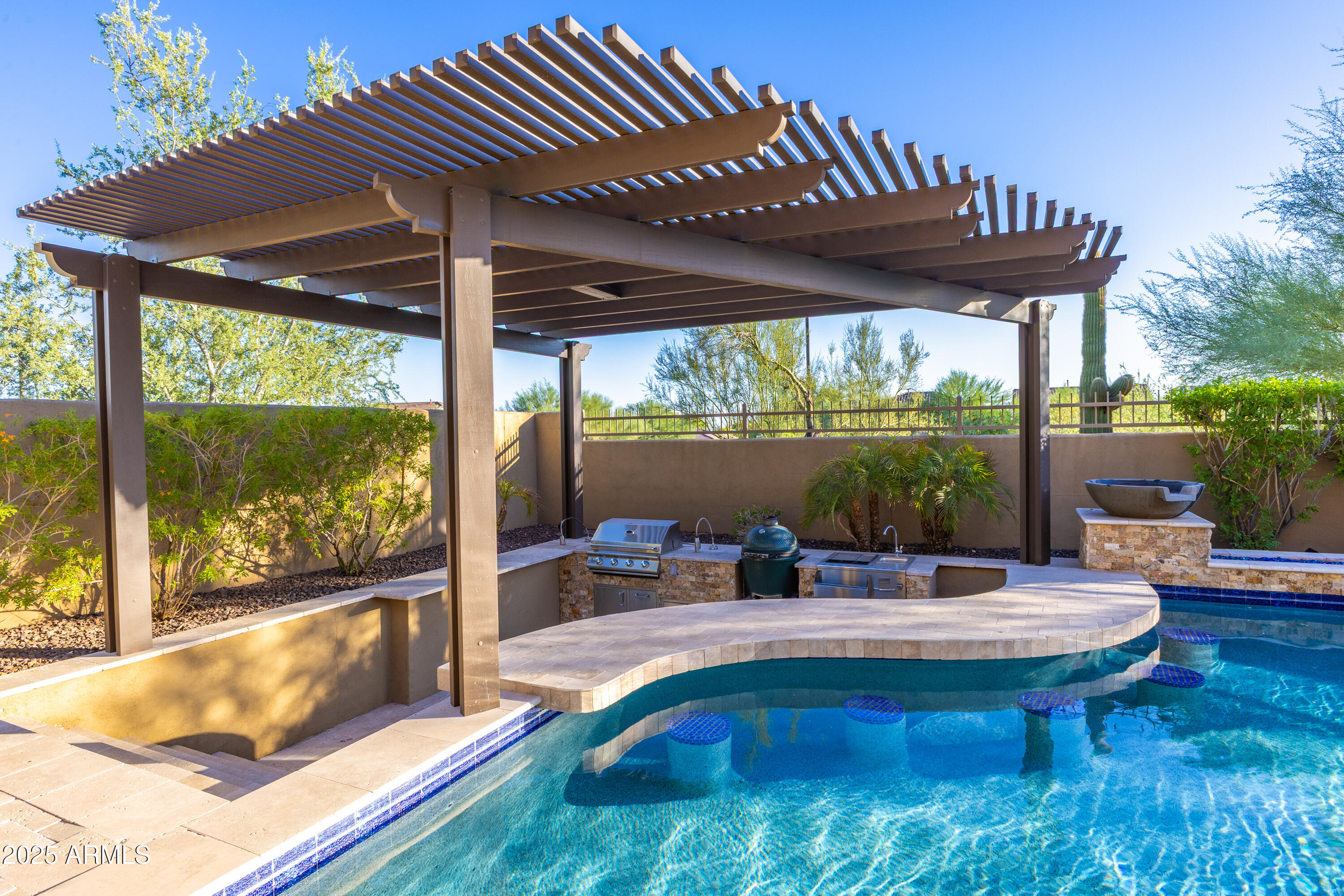 1535 W QUAIL TRACK Drive