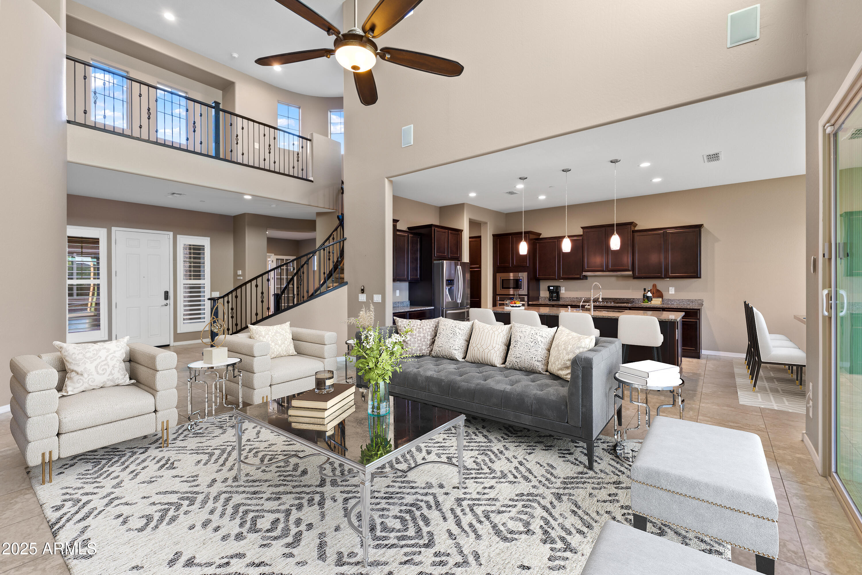 1535 W QUAIL TRACK Drive