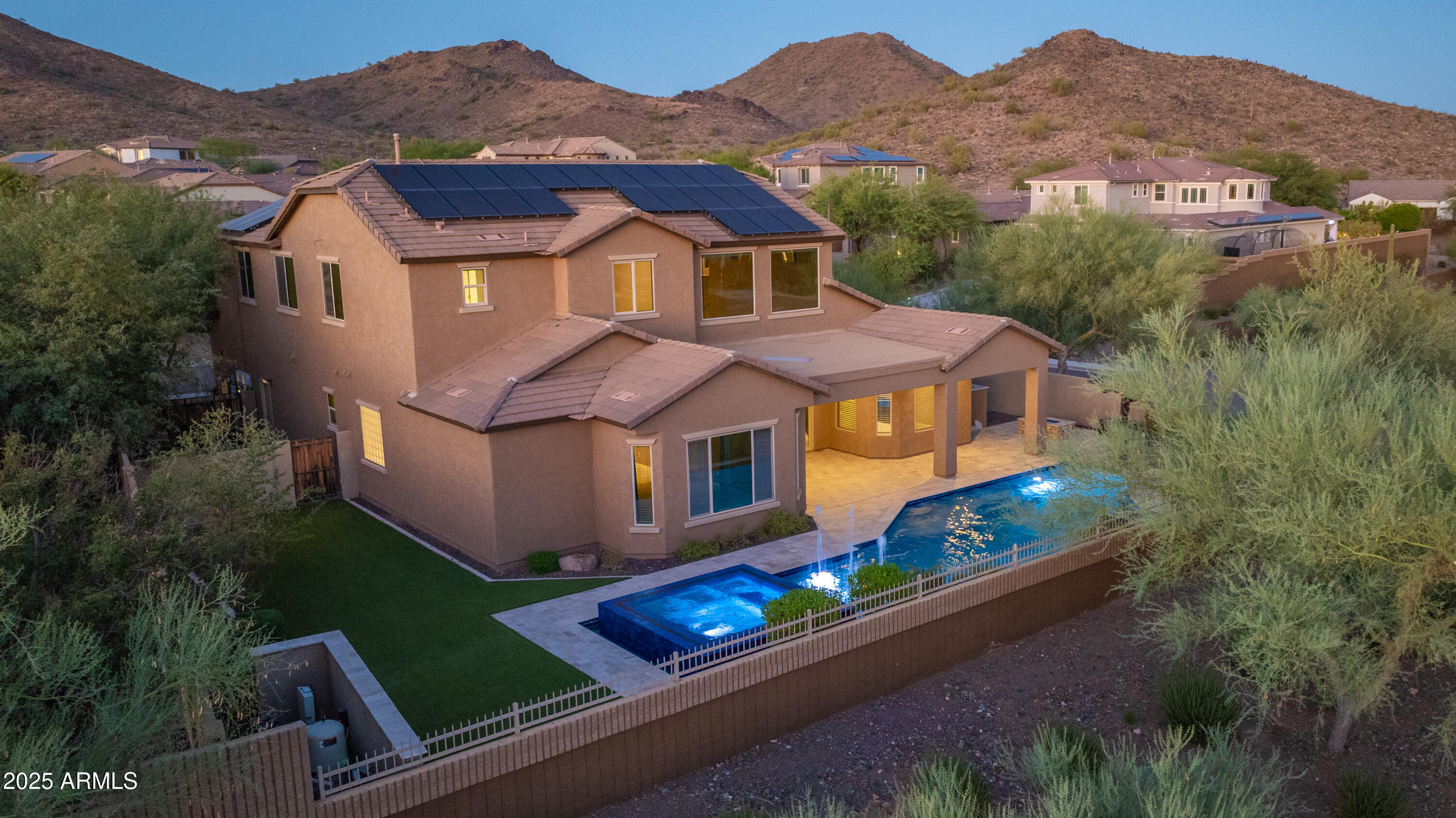 1535 W QUAIL TRACK Drive