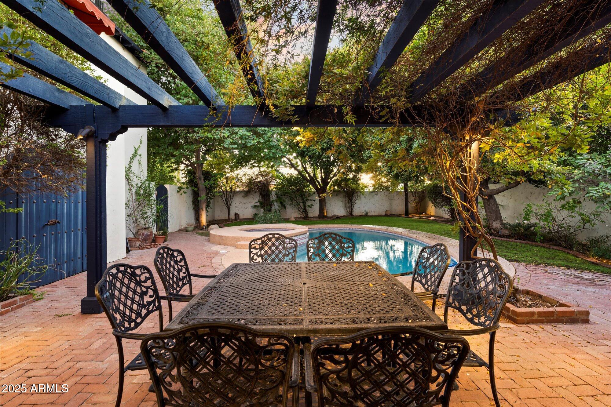 1614 PALMCROFT Drive SW