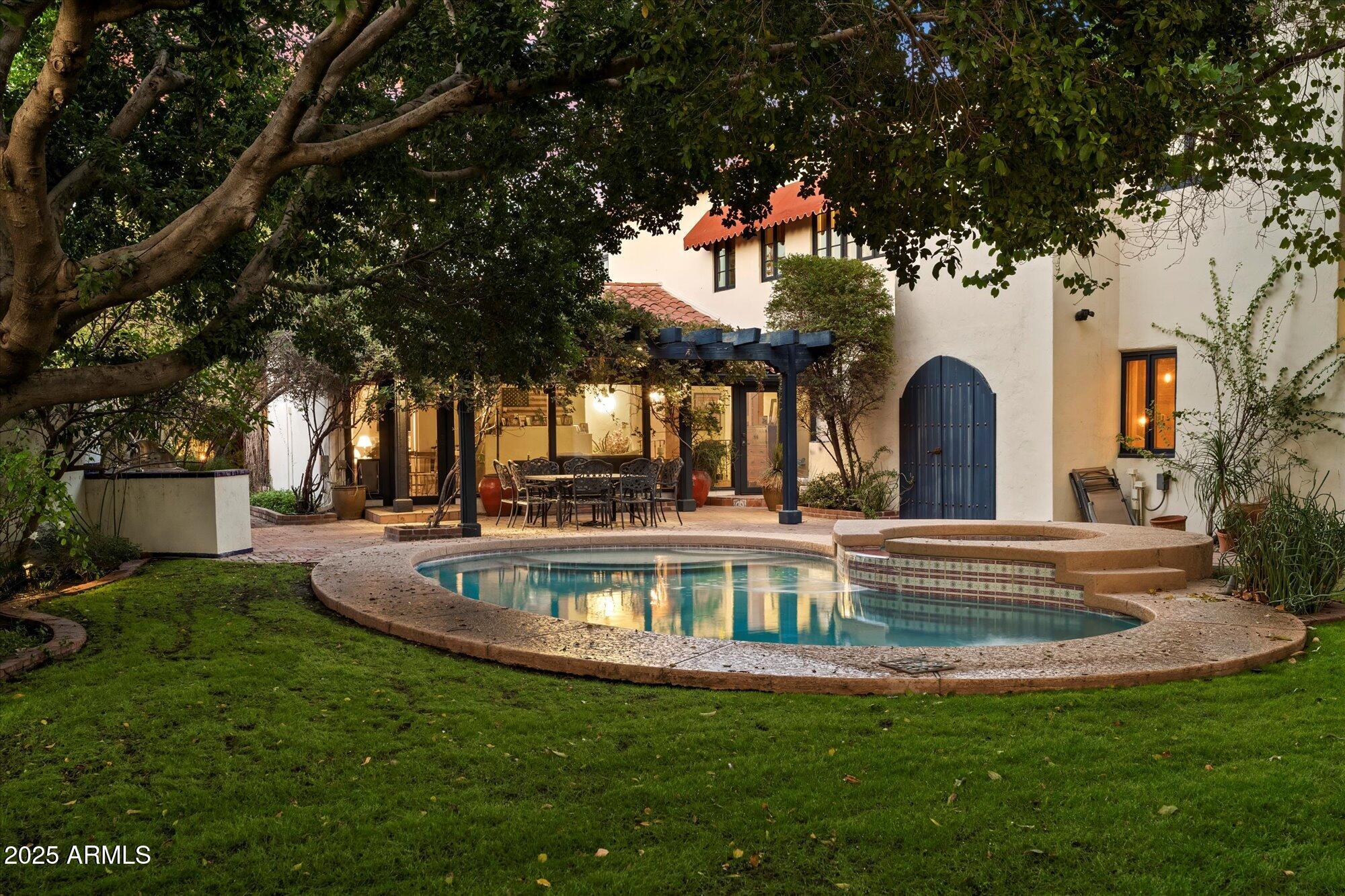 1614 PALMCROFT Drive SW