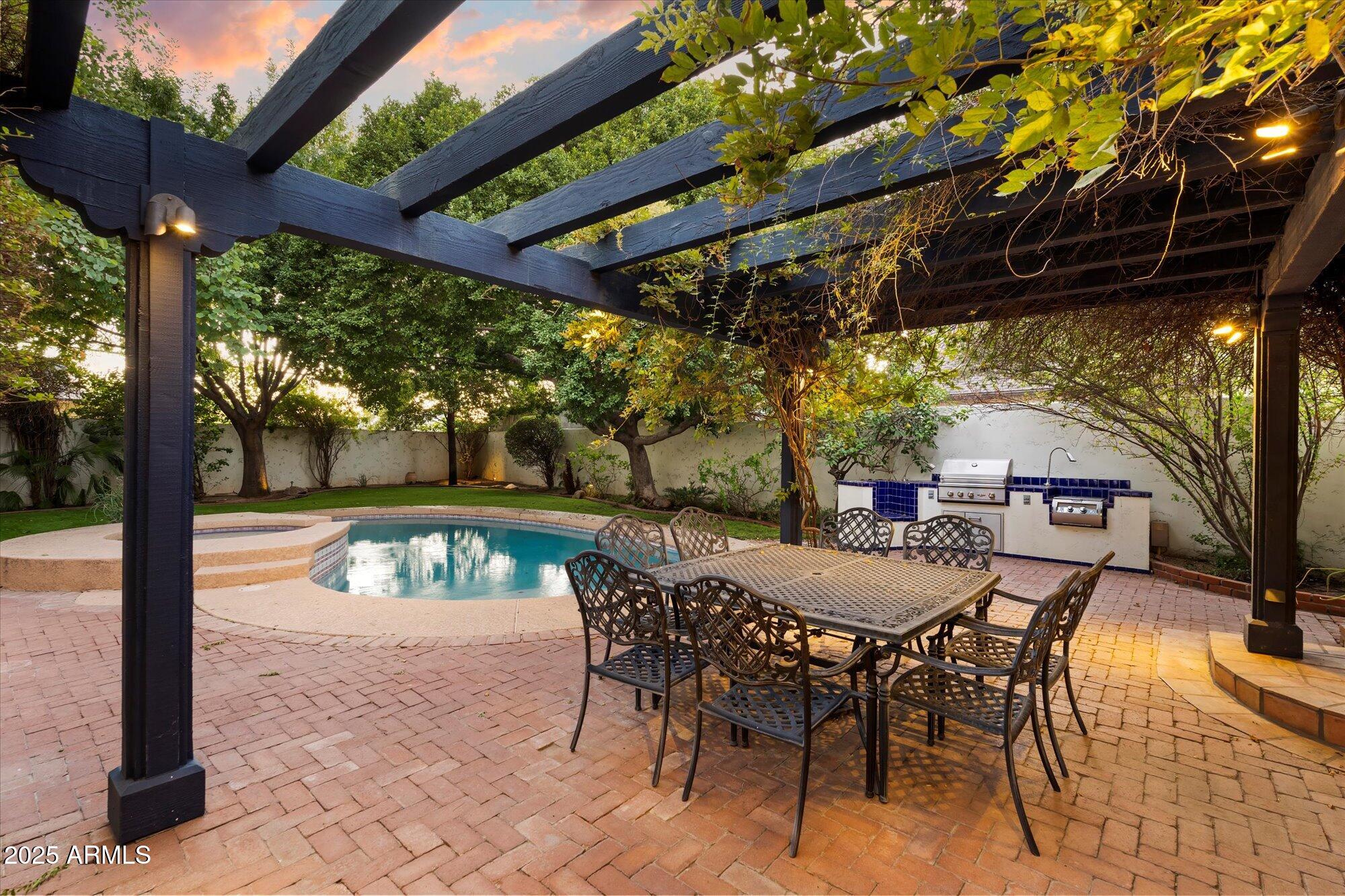 1614 PALMCROFT Drive SW