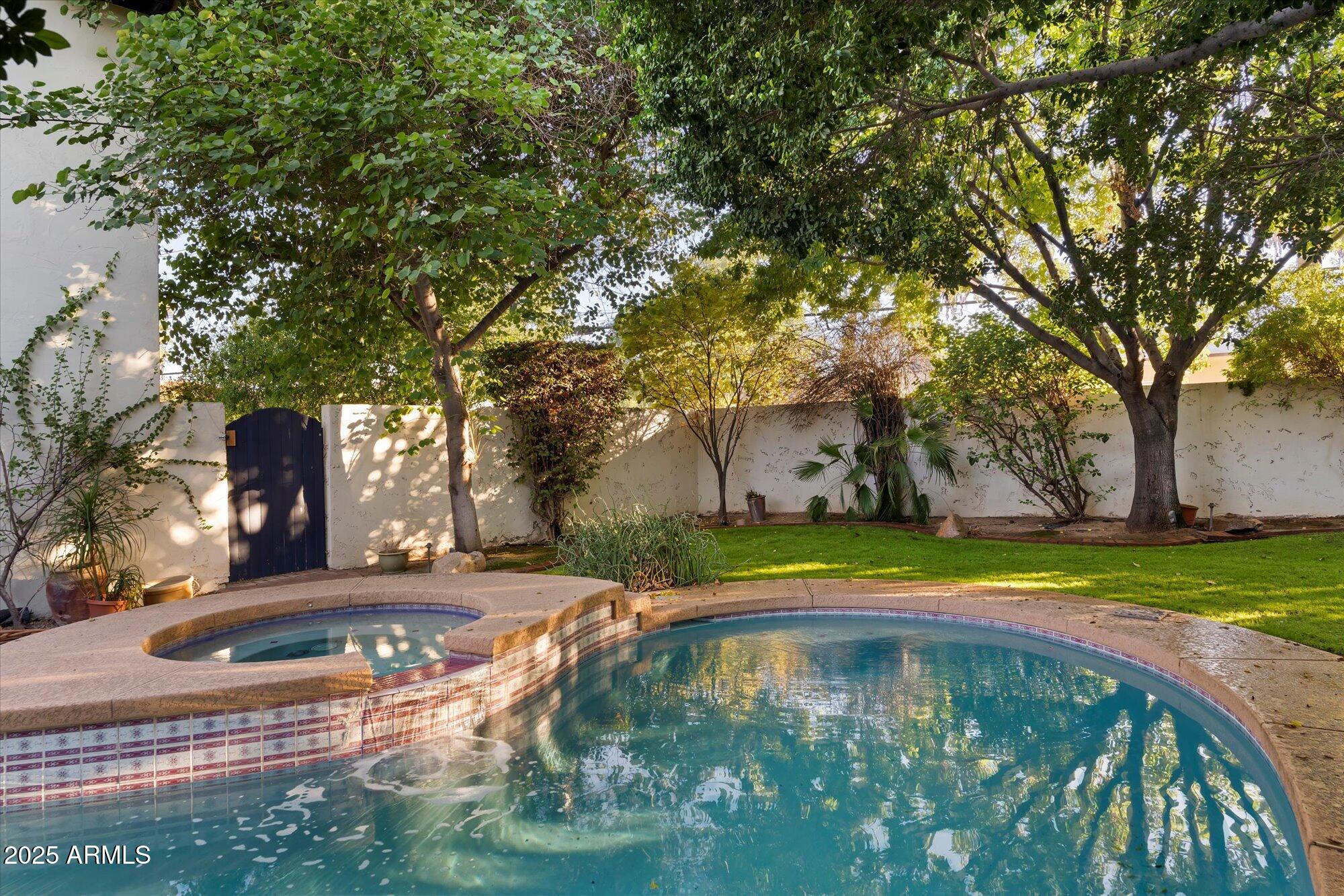 1614 PALMCROFT Drive SW