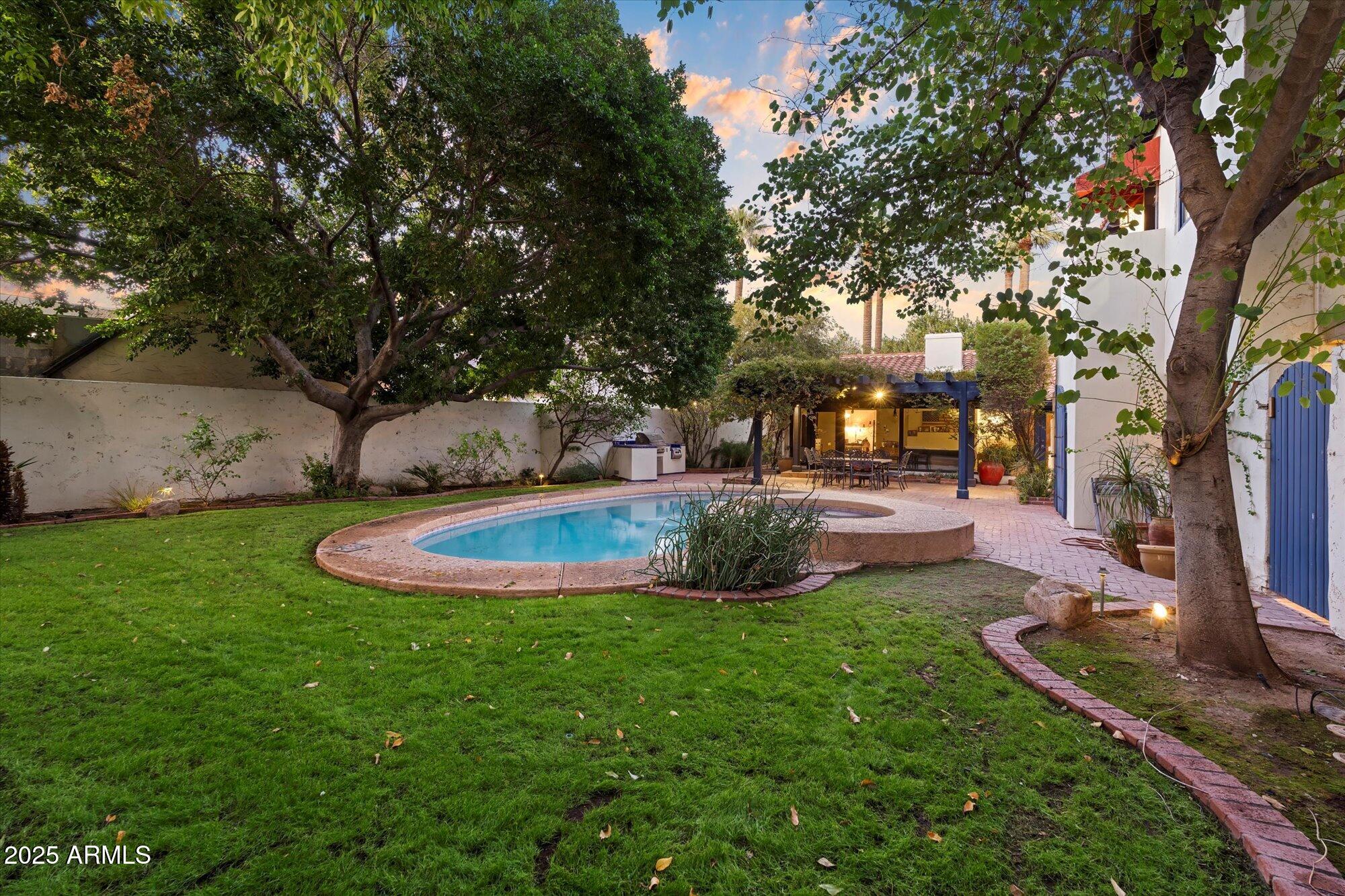 1614 PALMCROFT Drive SW