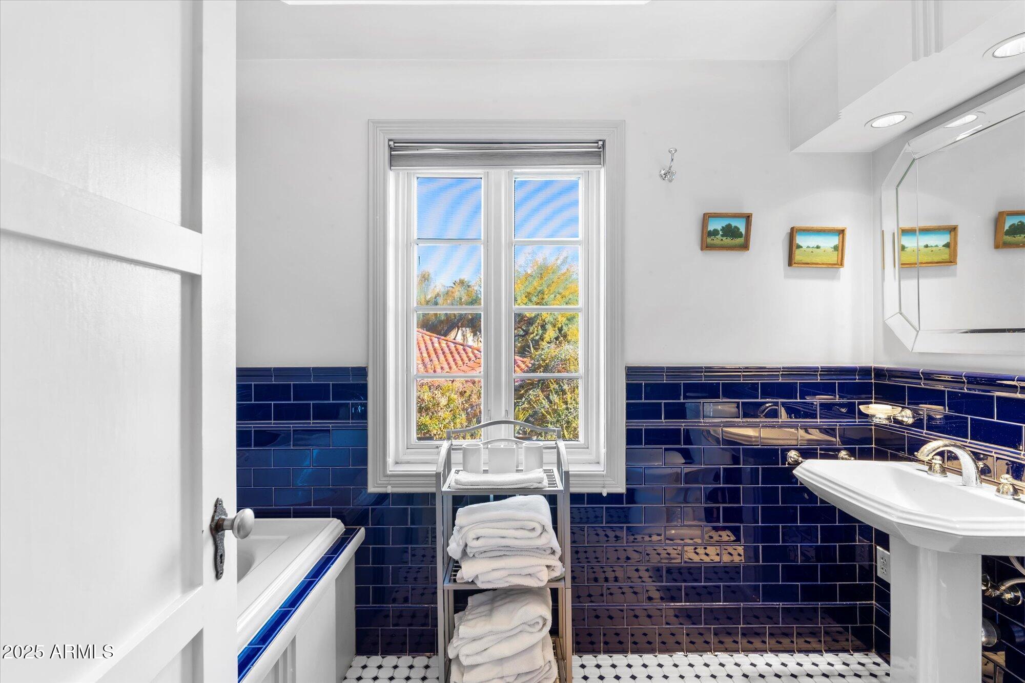 1614 PALMCROFT Drive SW