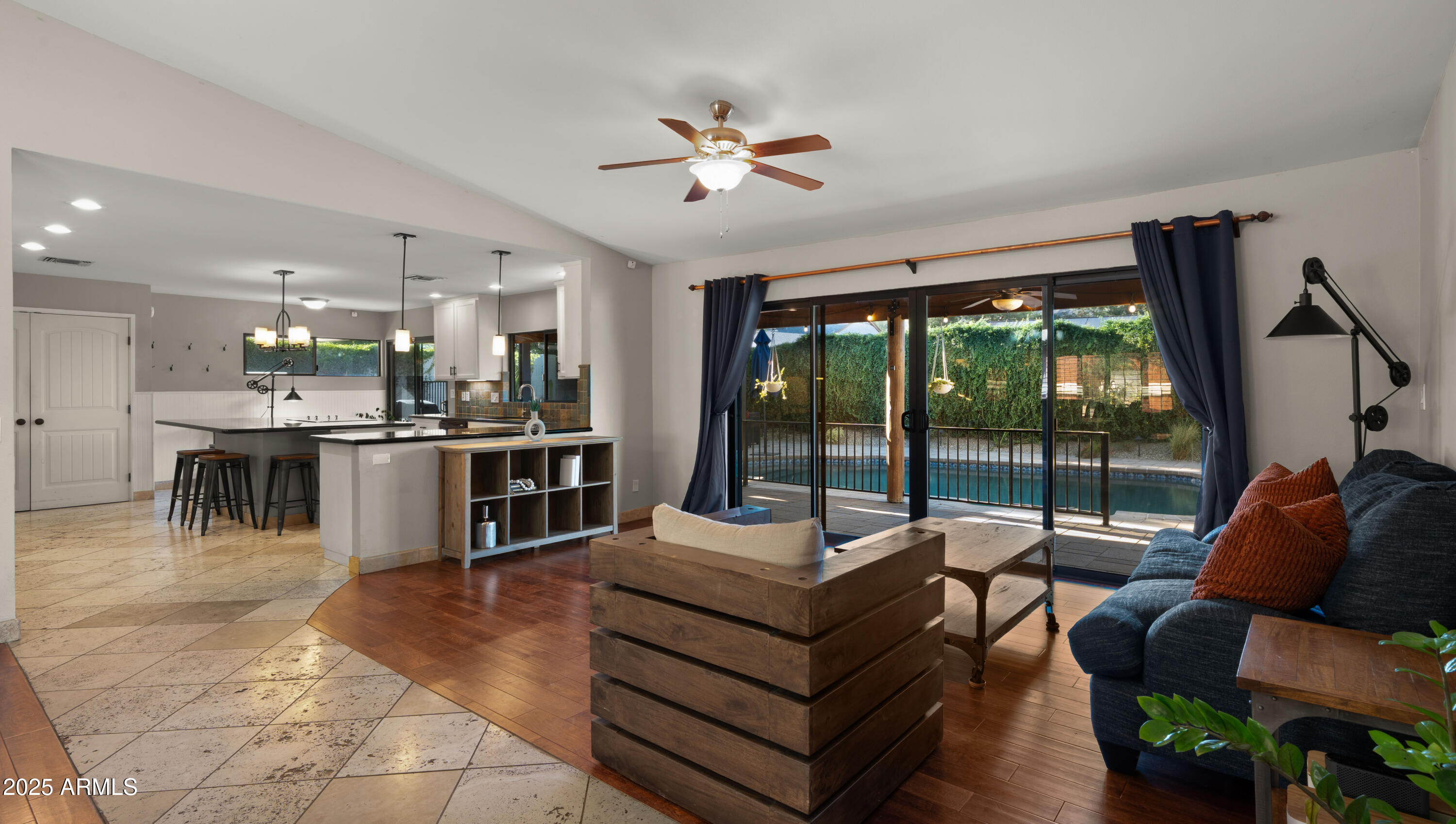 2250 E SAHUARO Drive