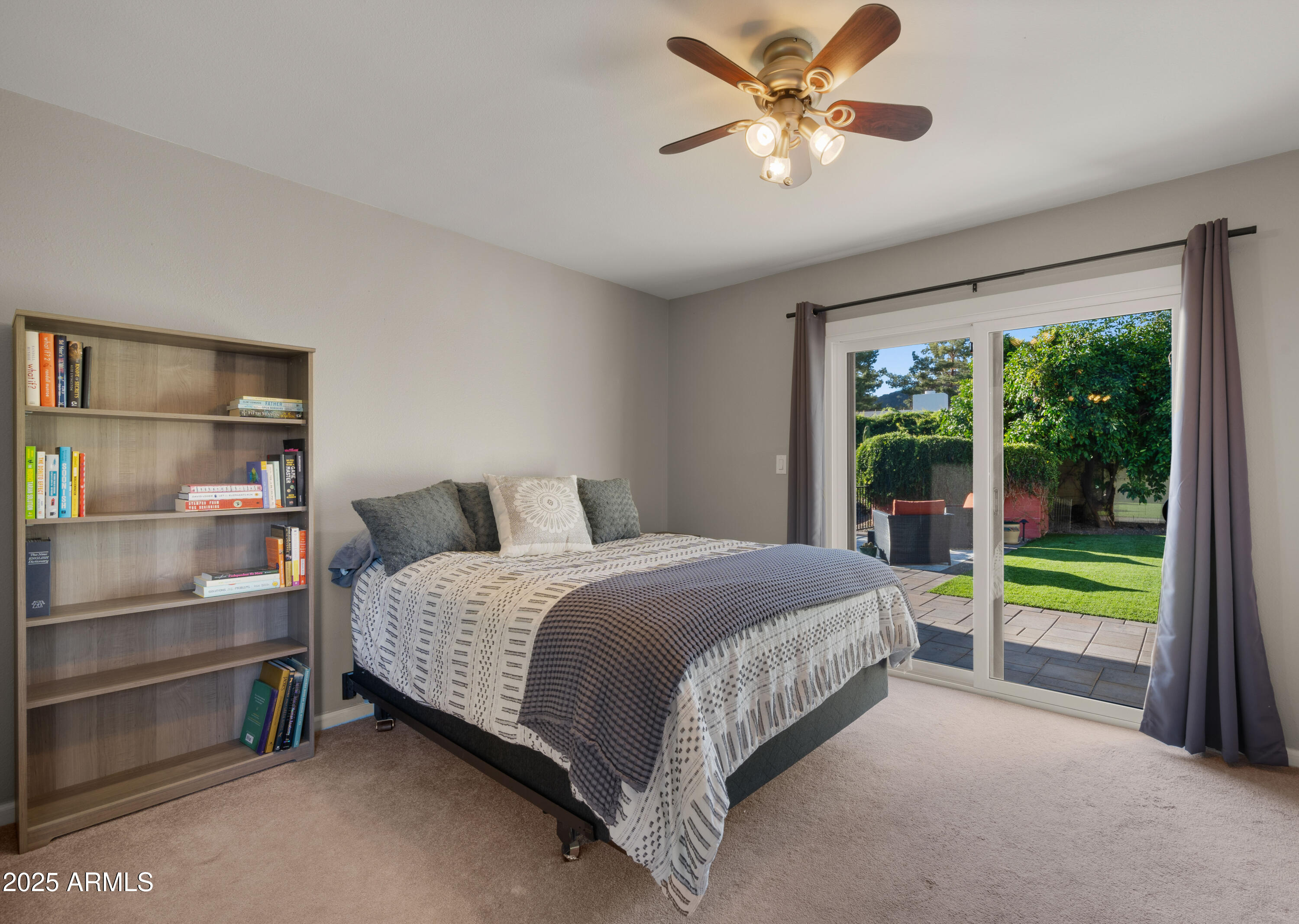 2250 E SAHUARO Drive