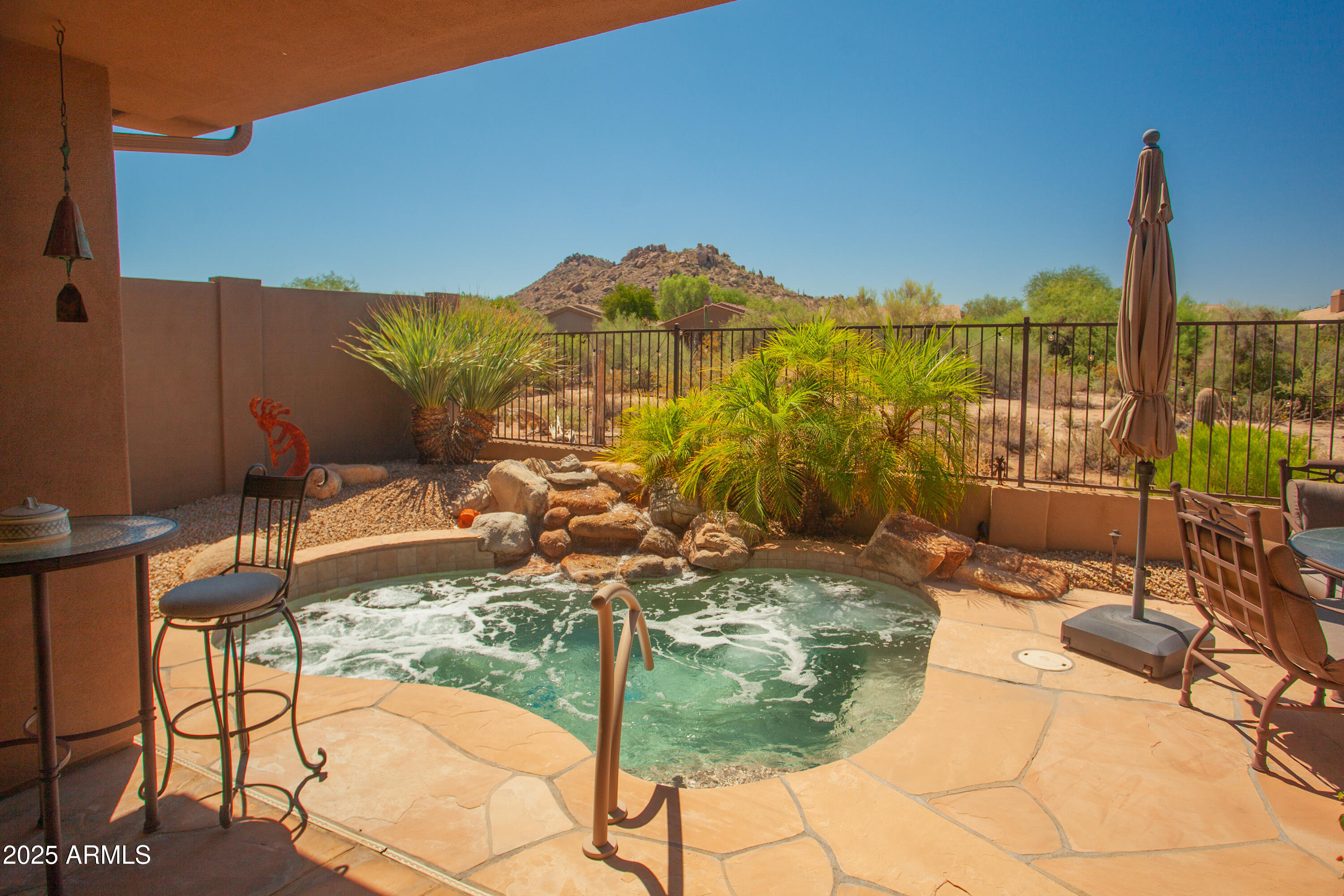 7347 E EVENING GLOW Drive