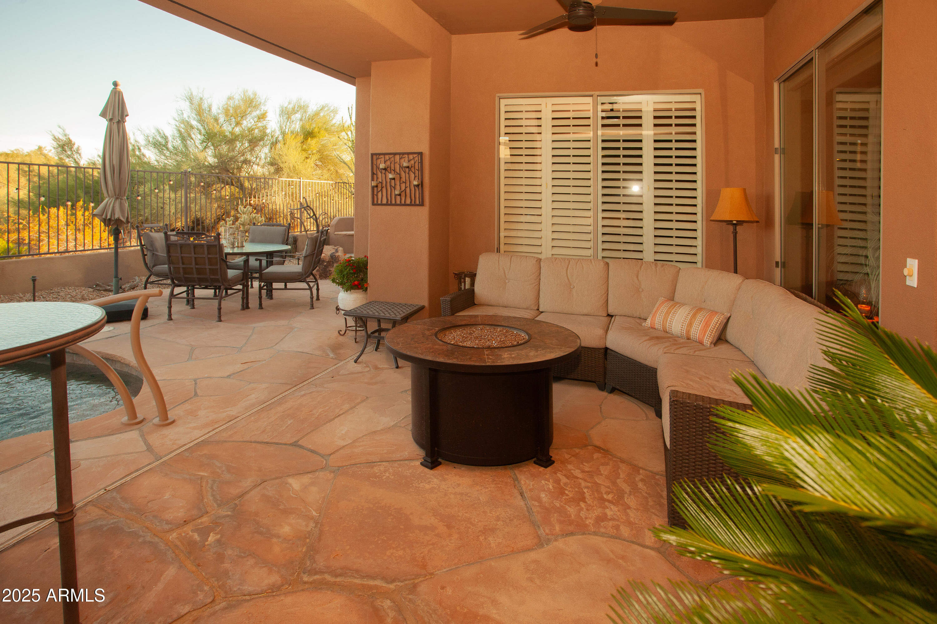 7347 E EVENING GLOW Drive