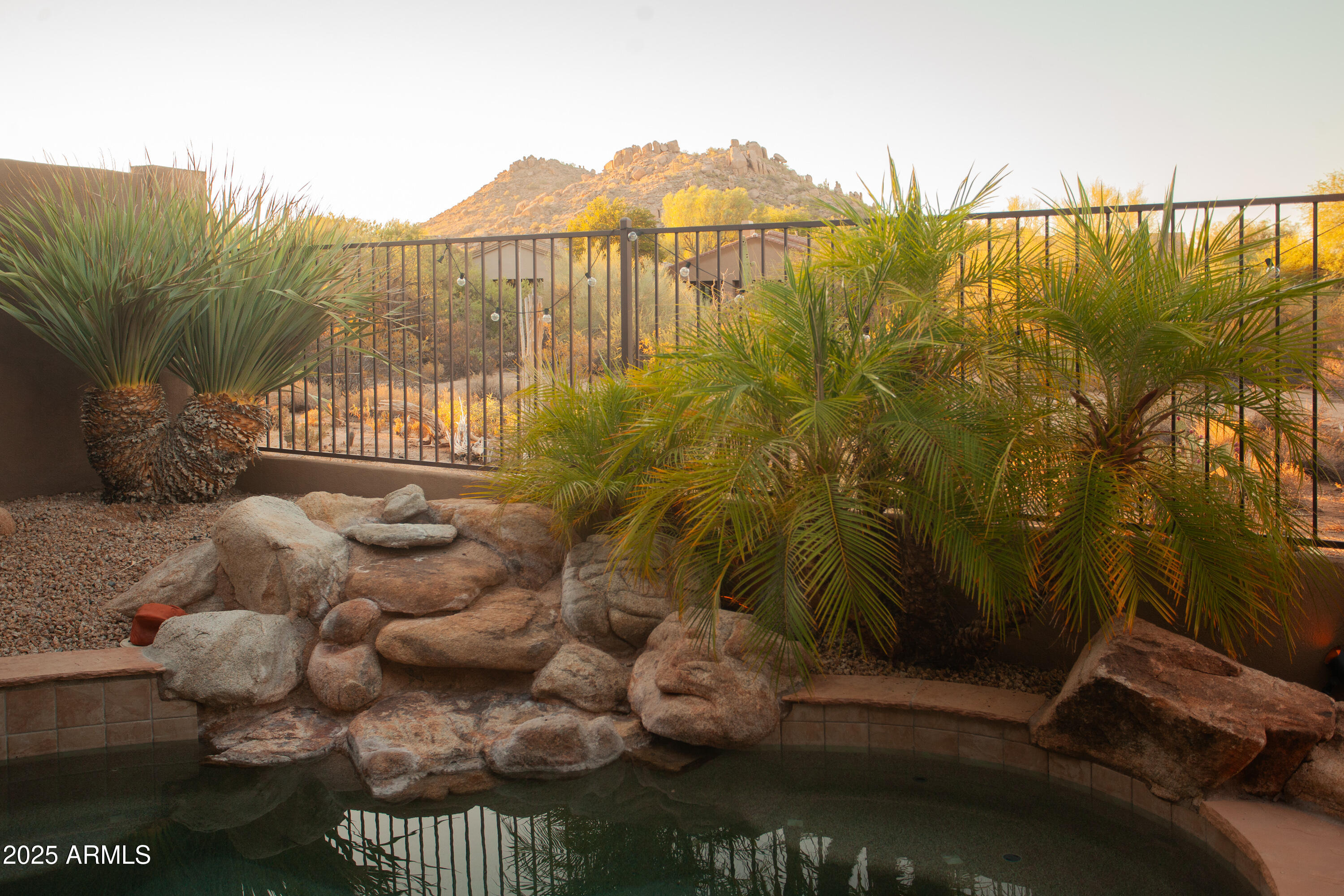 7347 E EVENING GLOW Drive