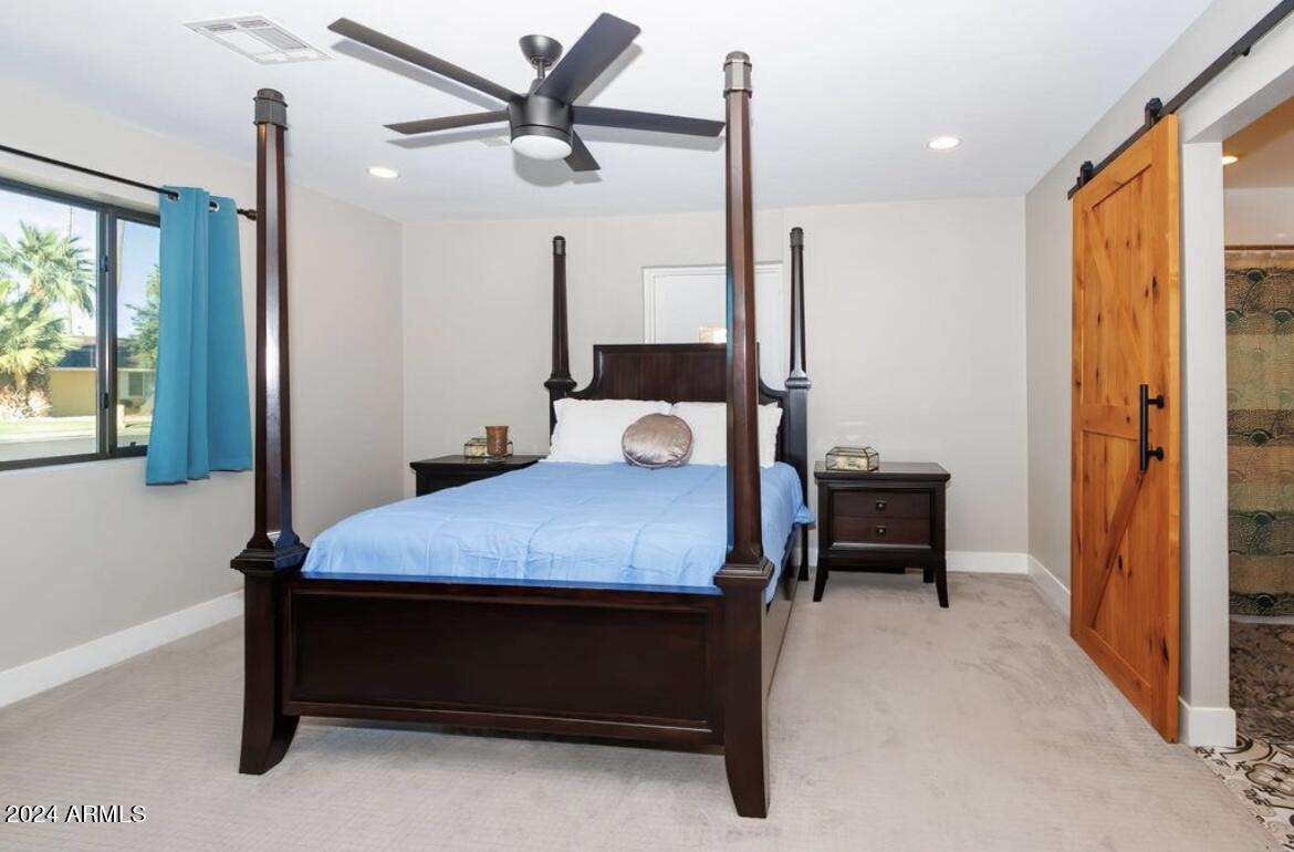 2023 W WINDSOR Avenue