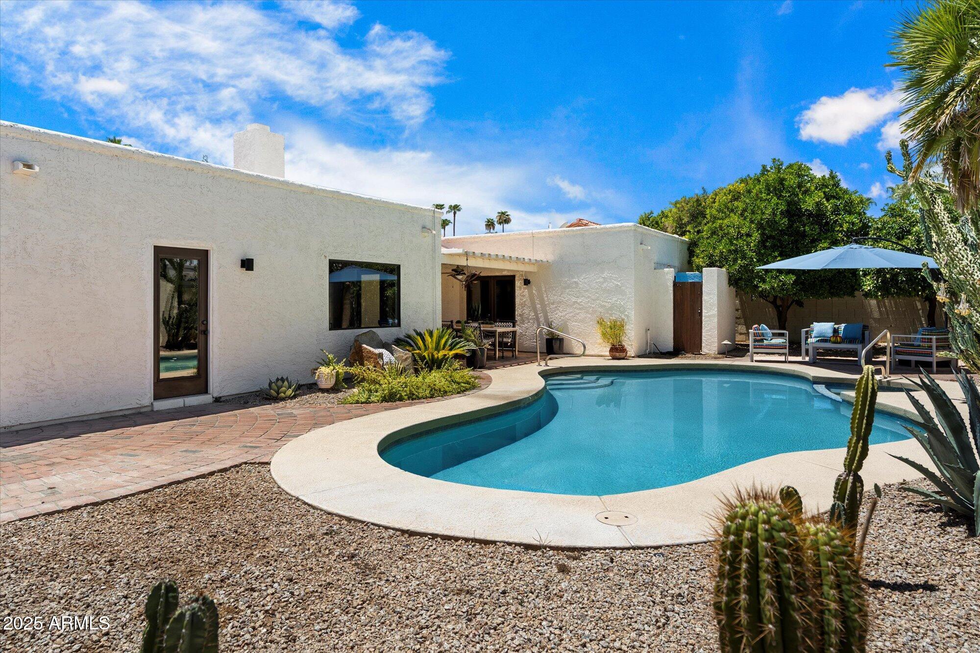 7332 E CLAREMONT Street