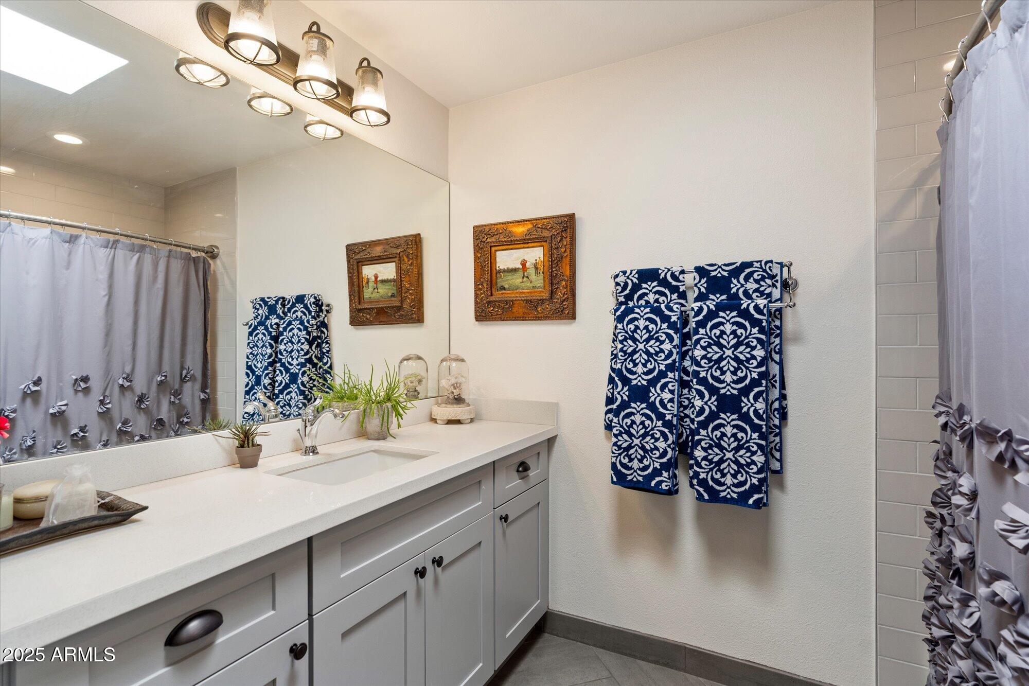 7332 E CLAREMONT Street