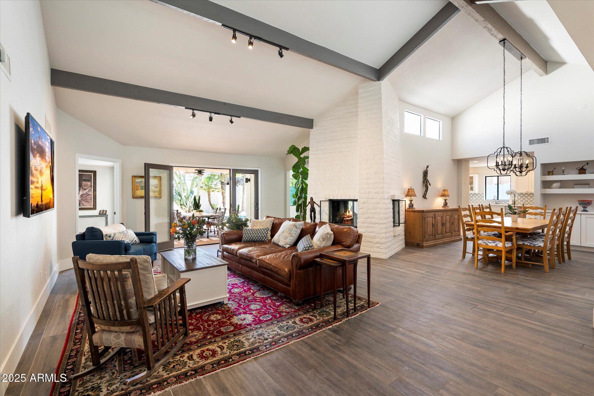 7332 E CLAREMONT Street