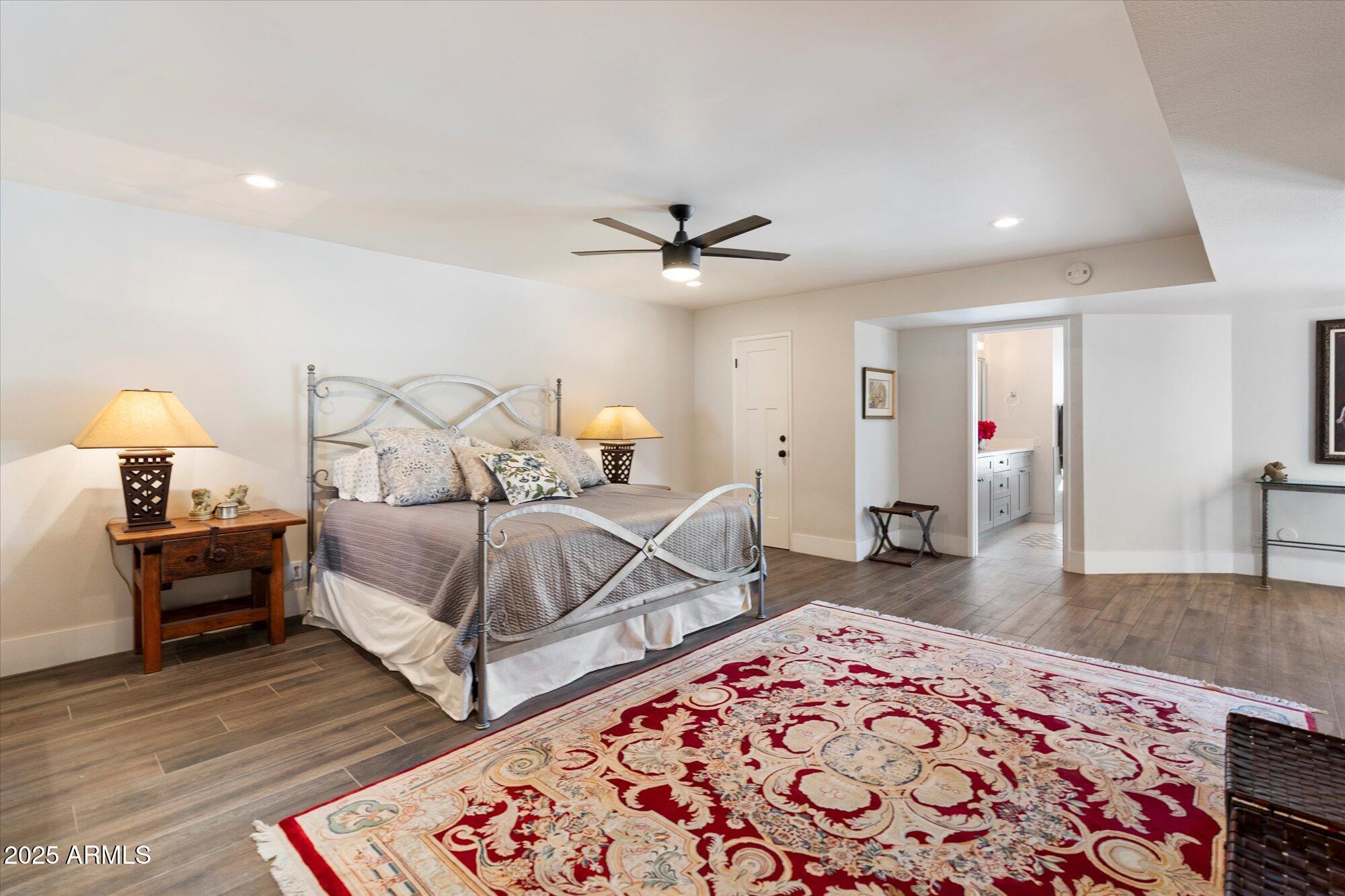 7332 E CLAREMONT Street