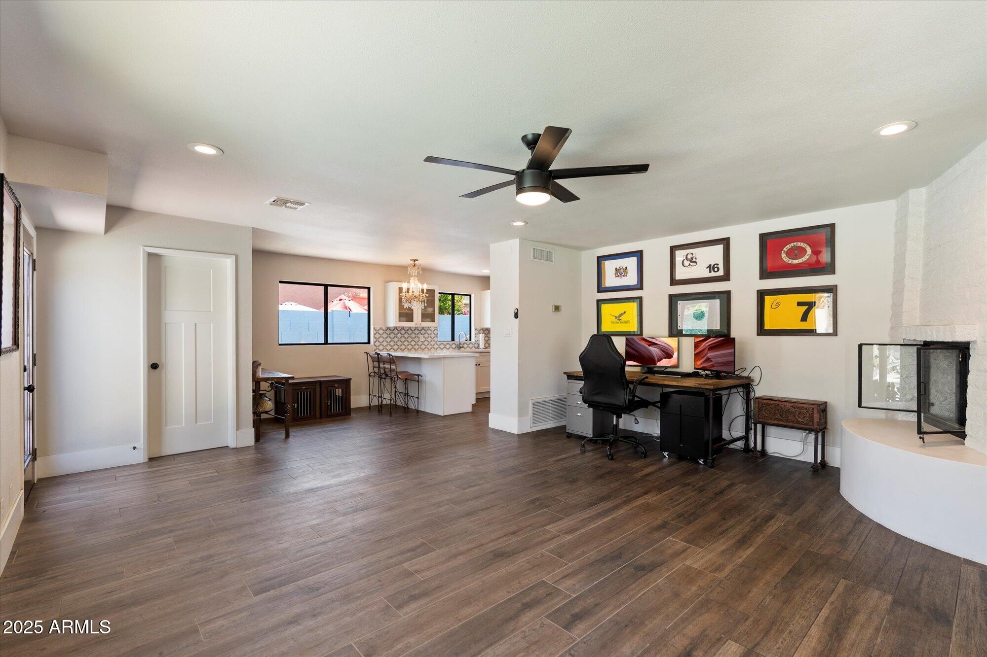 7332 E CLAREMONT Street