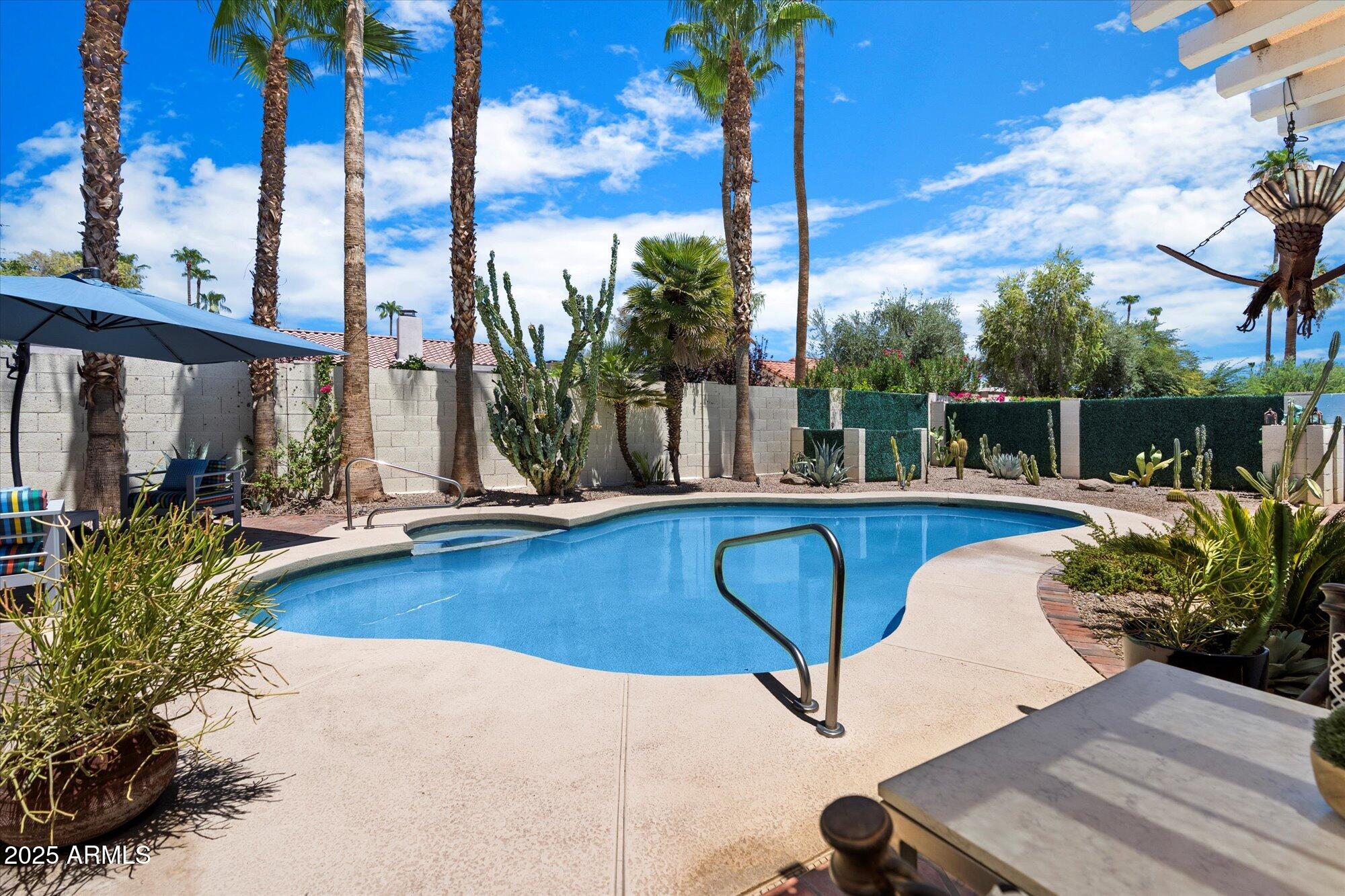 7332 E CLAREMONT Street