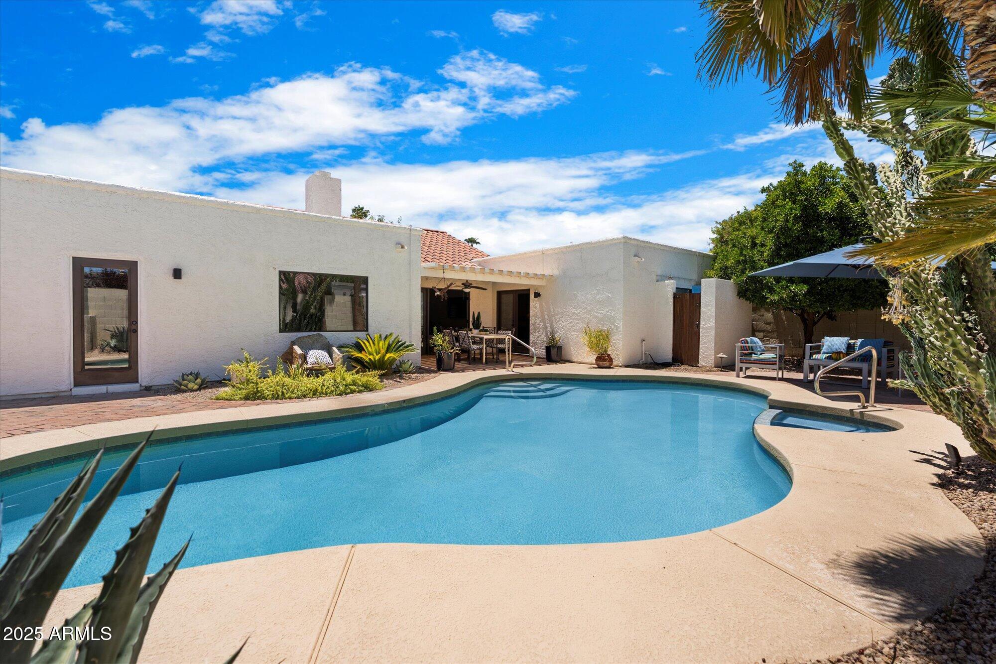 7332 E CLAREMONT Street