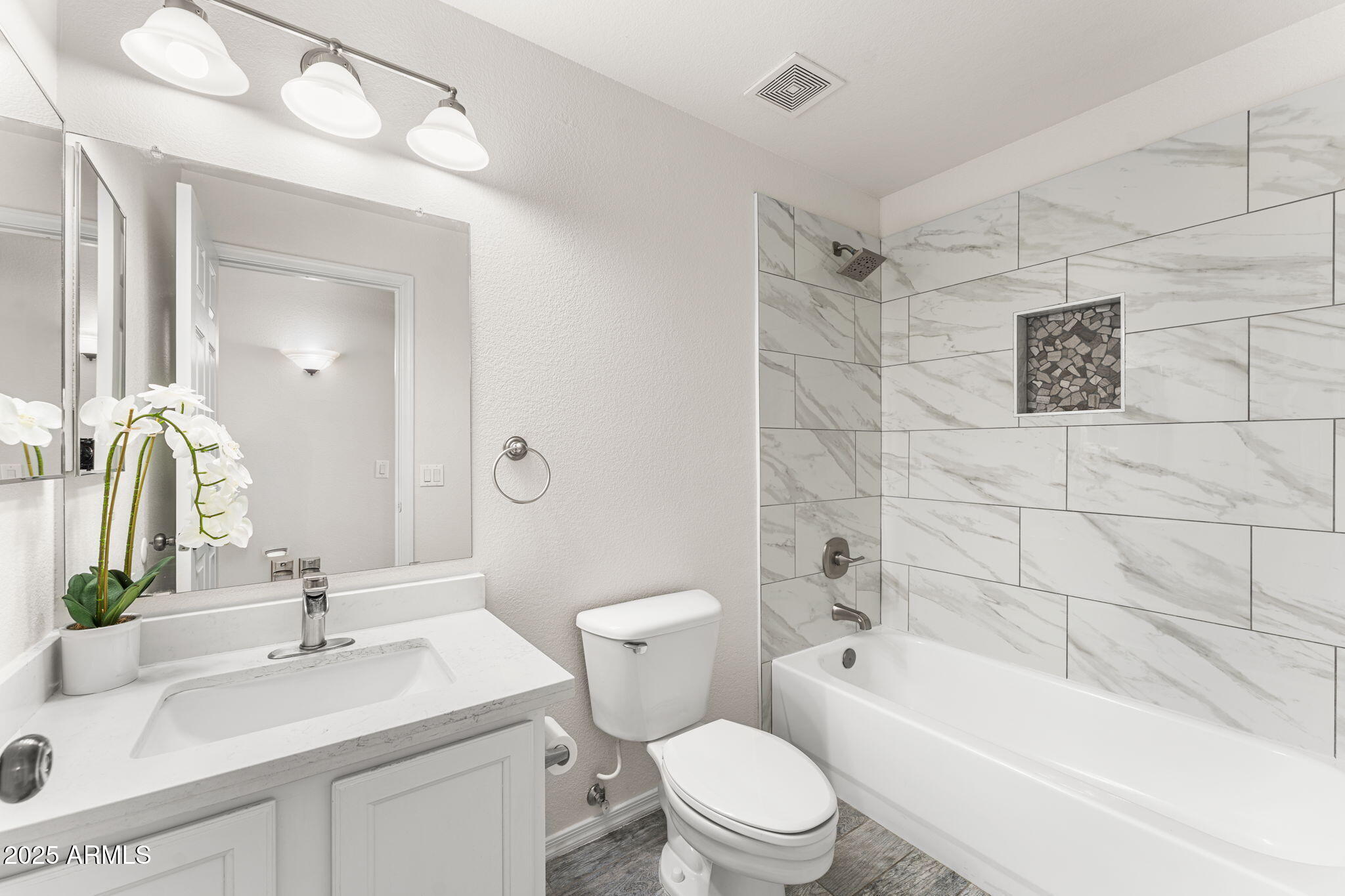 1445 E BROADWAY Road, 208