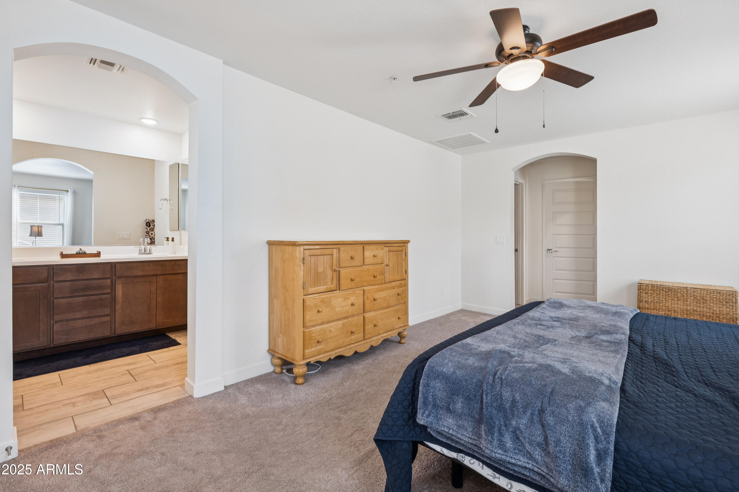 1786 N MARKETSIDE Avenue