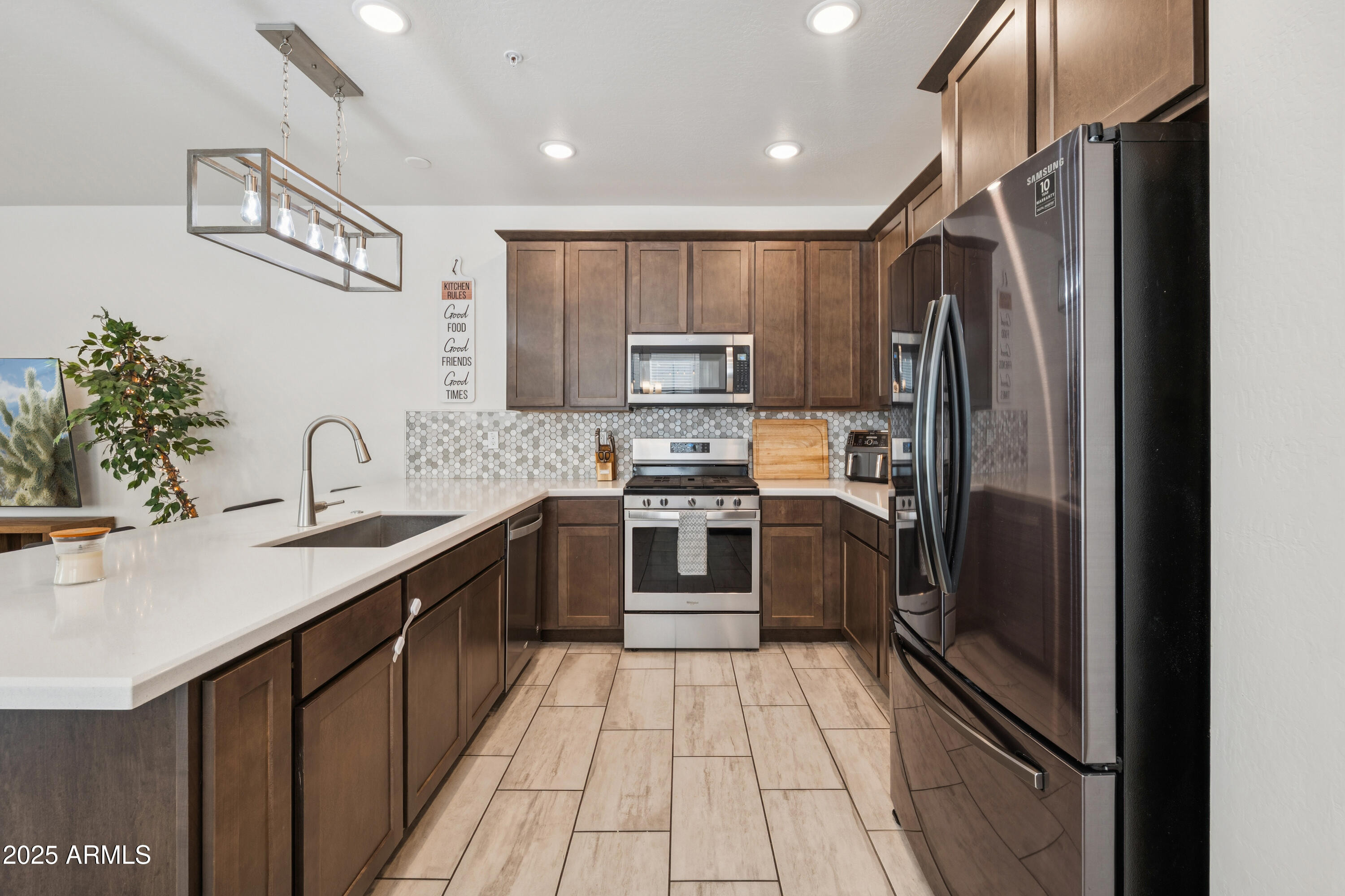 1786 N MARKETSIDE Avenue