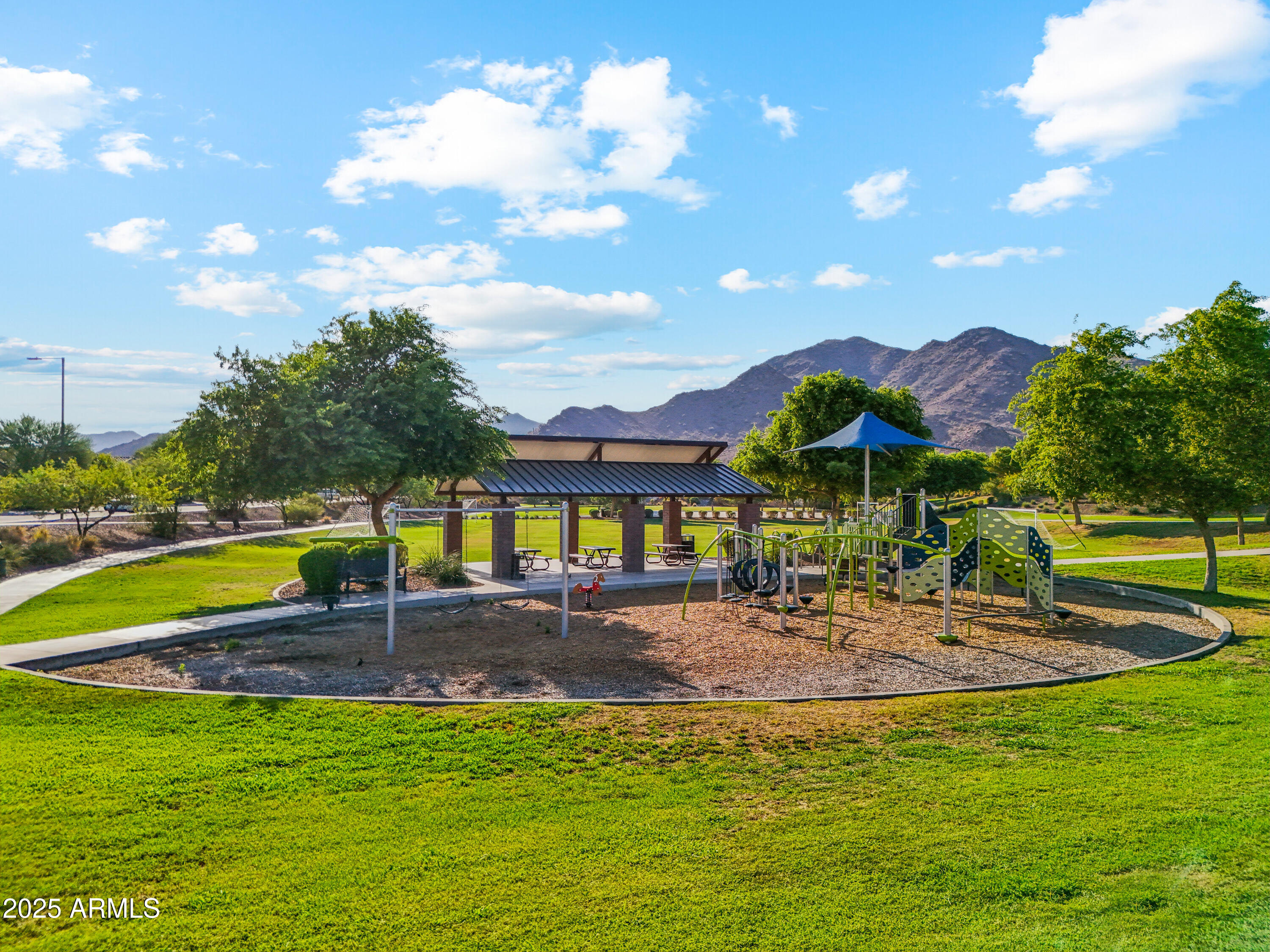 1786 N MARKETSIDE Avenue