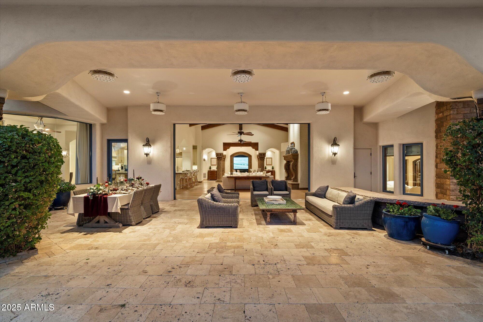 8329 N RIDGEVIEW Drive
