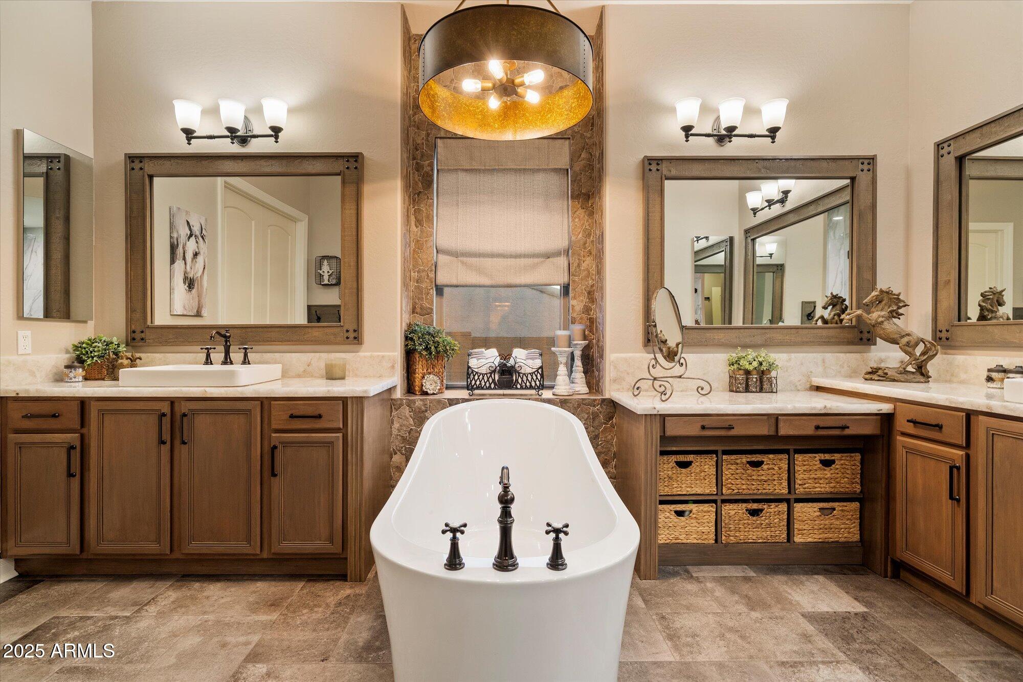 2312 W Villa Cassandra Drive