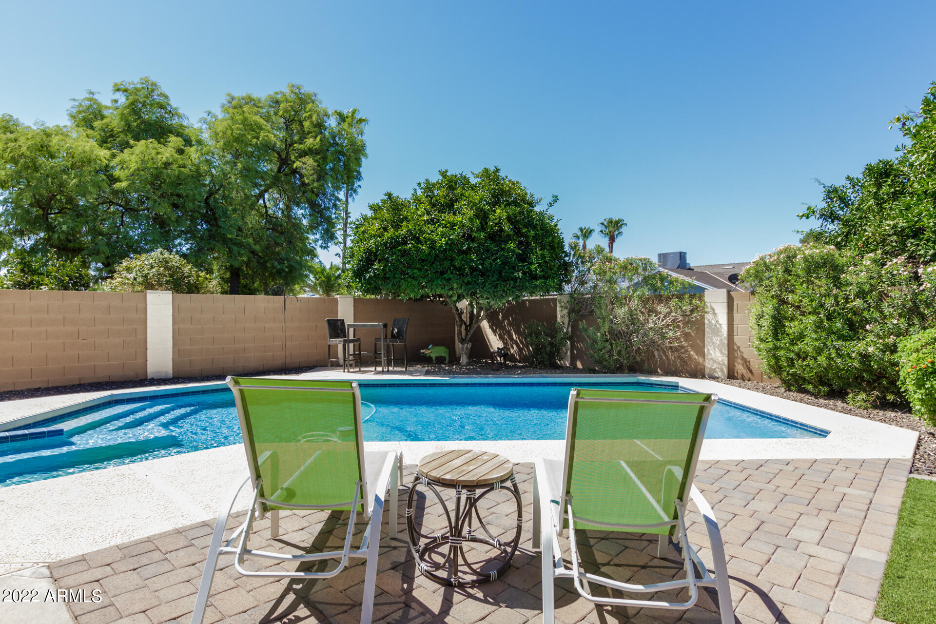 9373 E ALTADENA Avenue