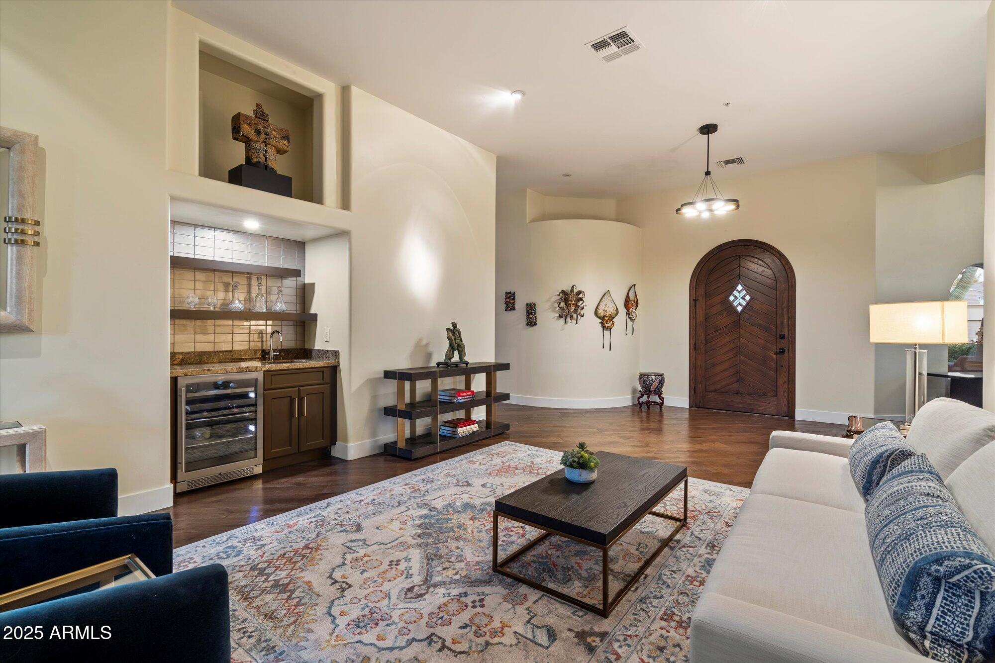 9160 E Wethersfield Road