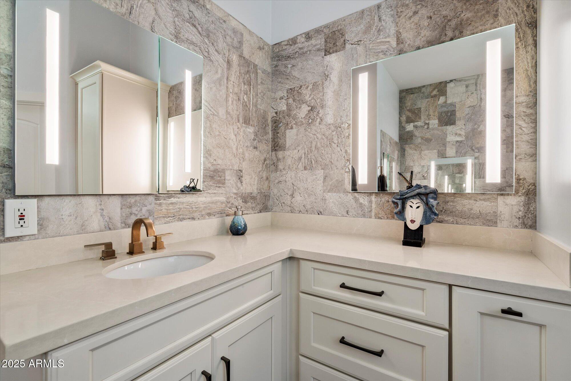 9160 E Wethersfield Road