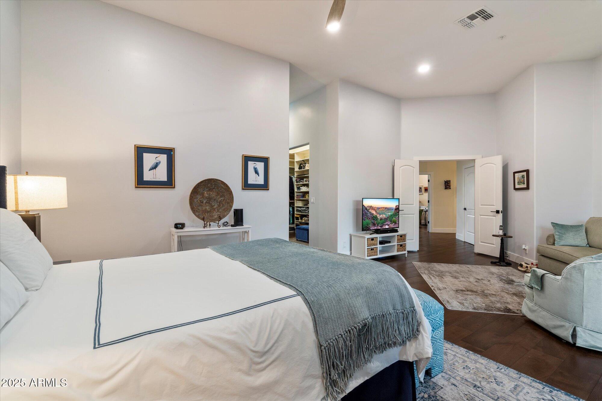 9160 E Wethersfield Road