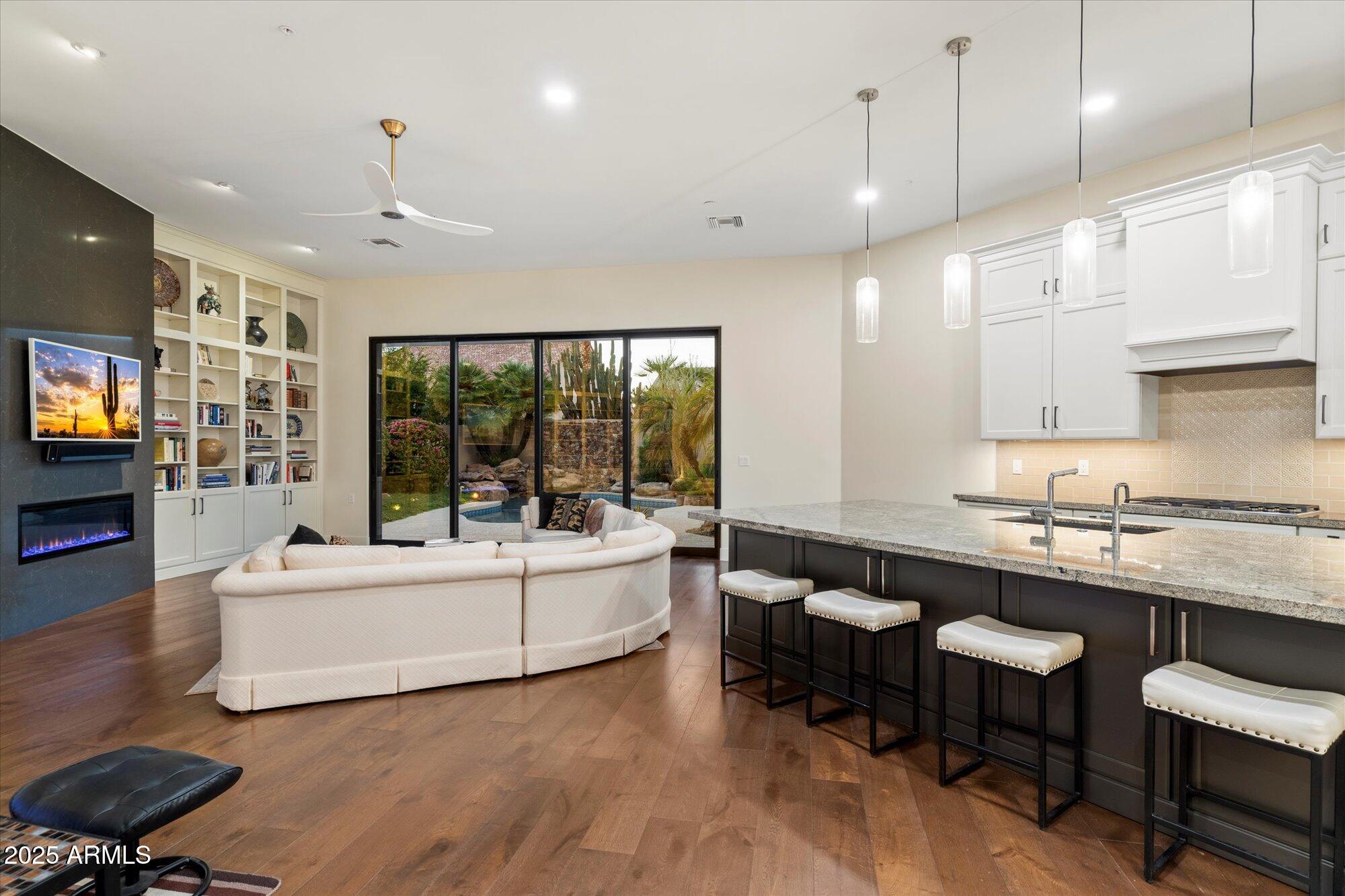 9160 E Wethersfield Road