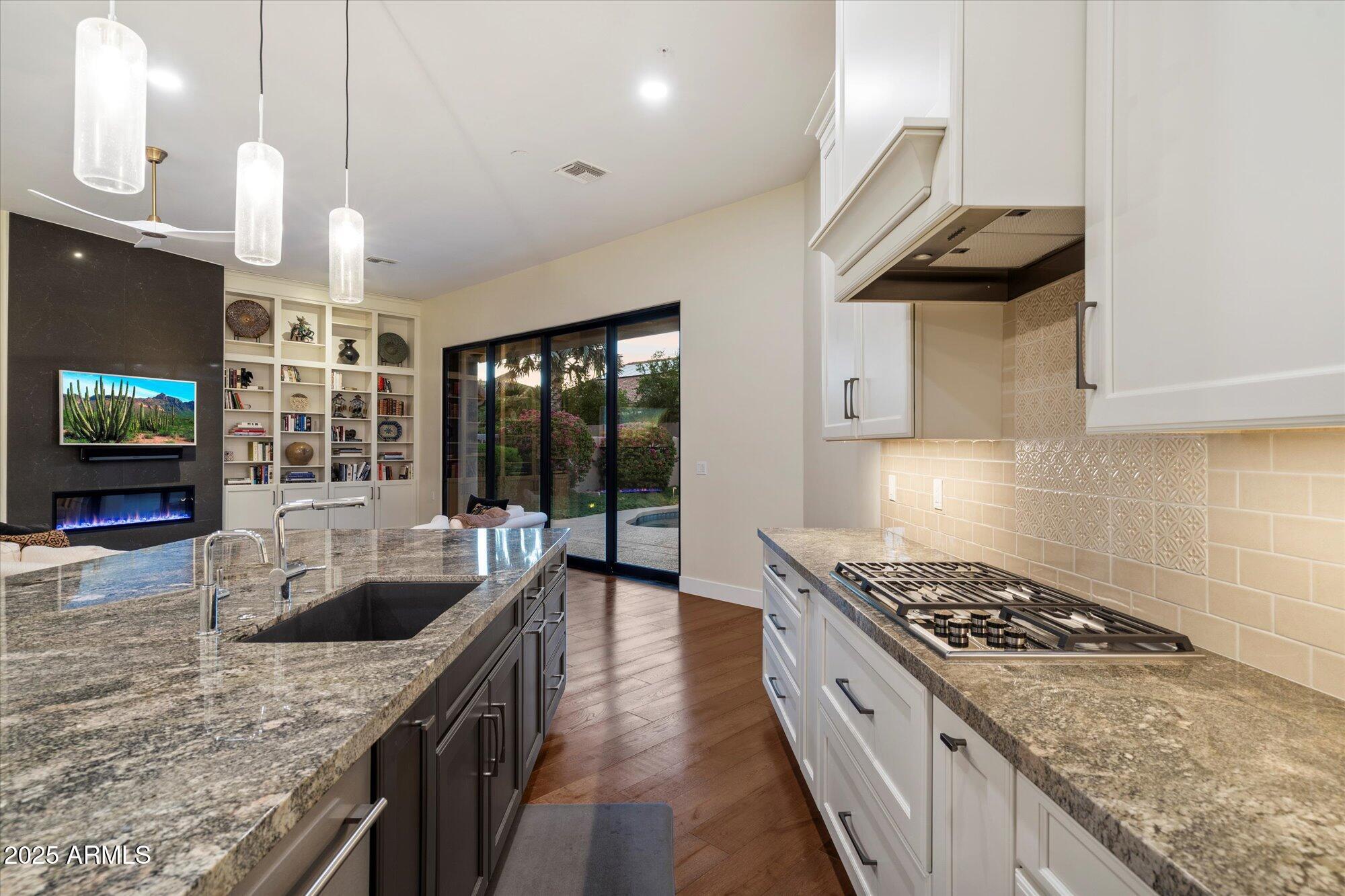 9160 E Wethersfield Road