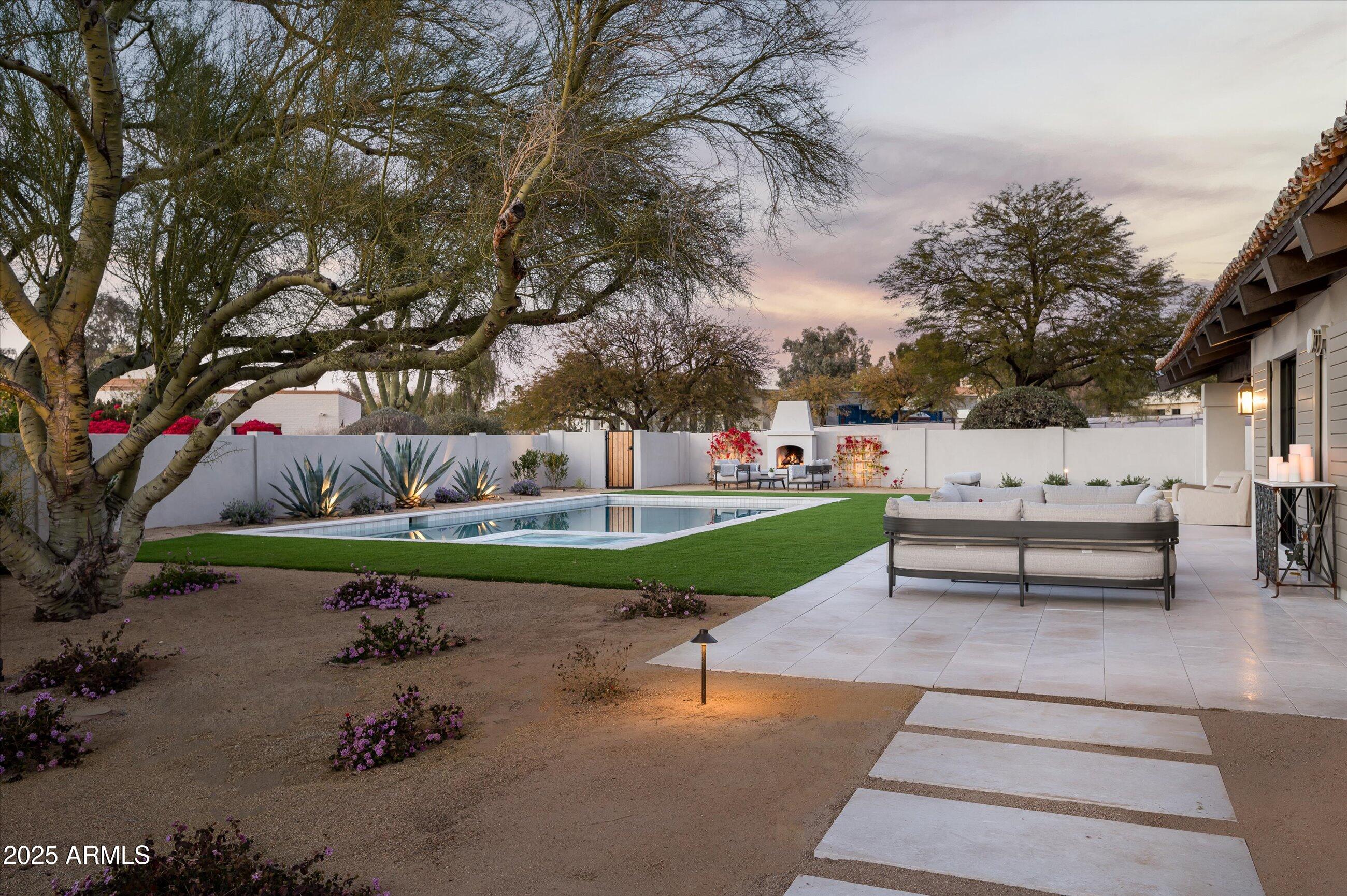 22619 N LA SENDA Drive