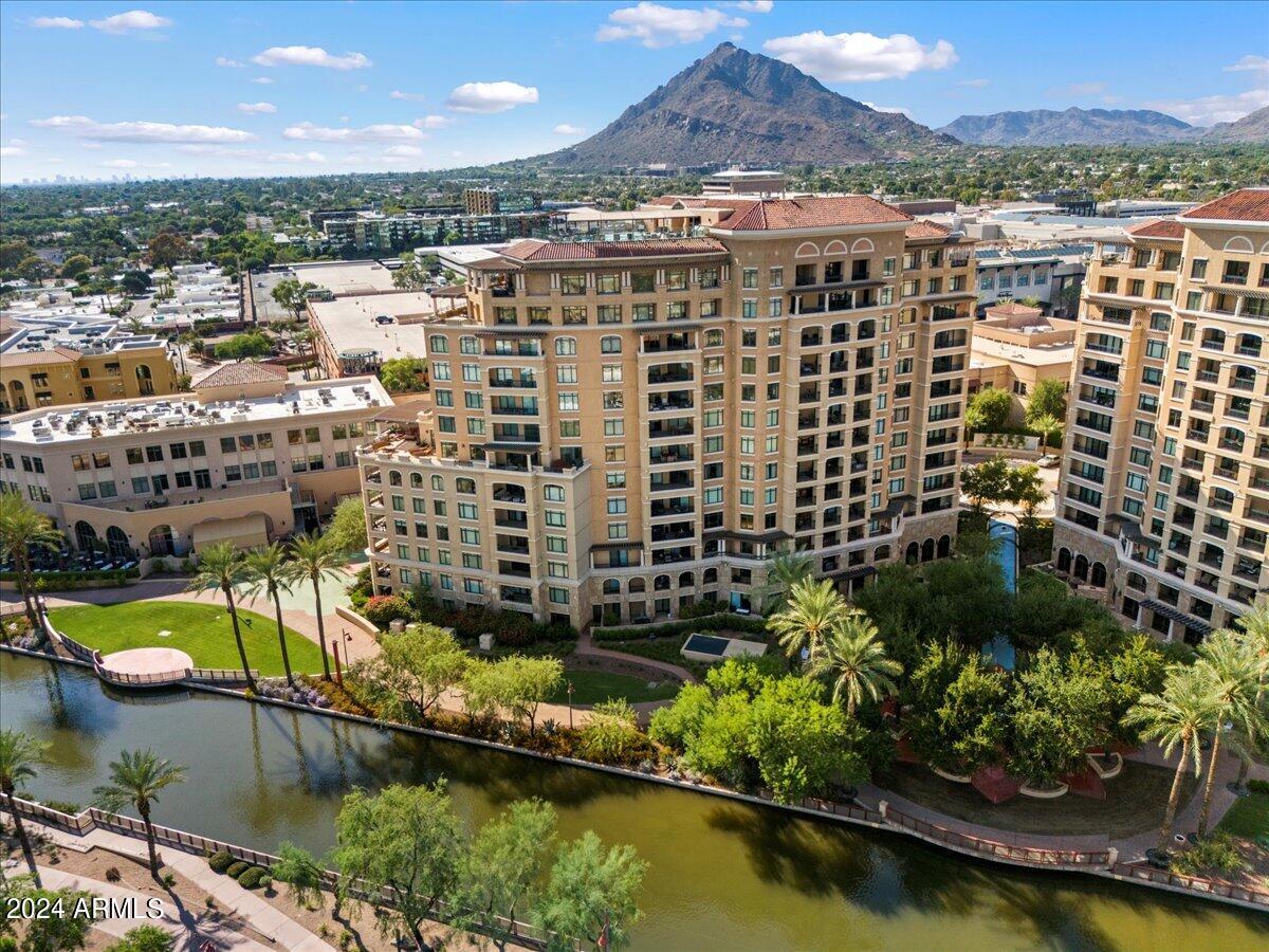 7175 E Camelback Road, 107