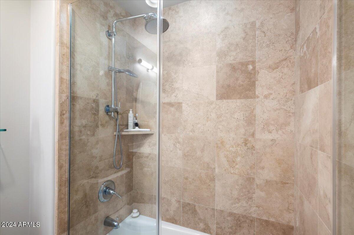 7175 E Camelback Road, 107