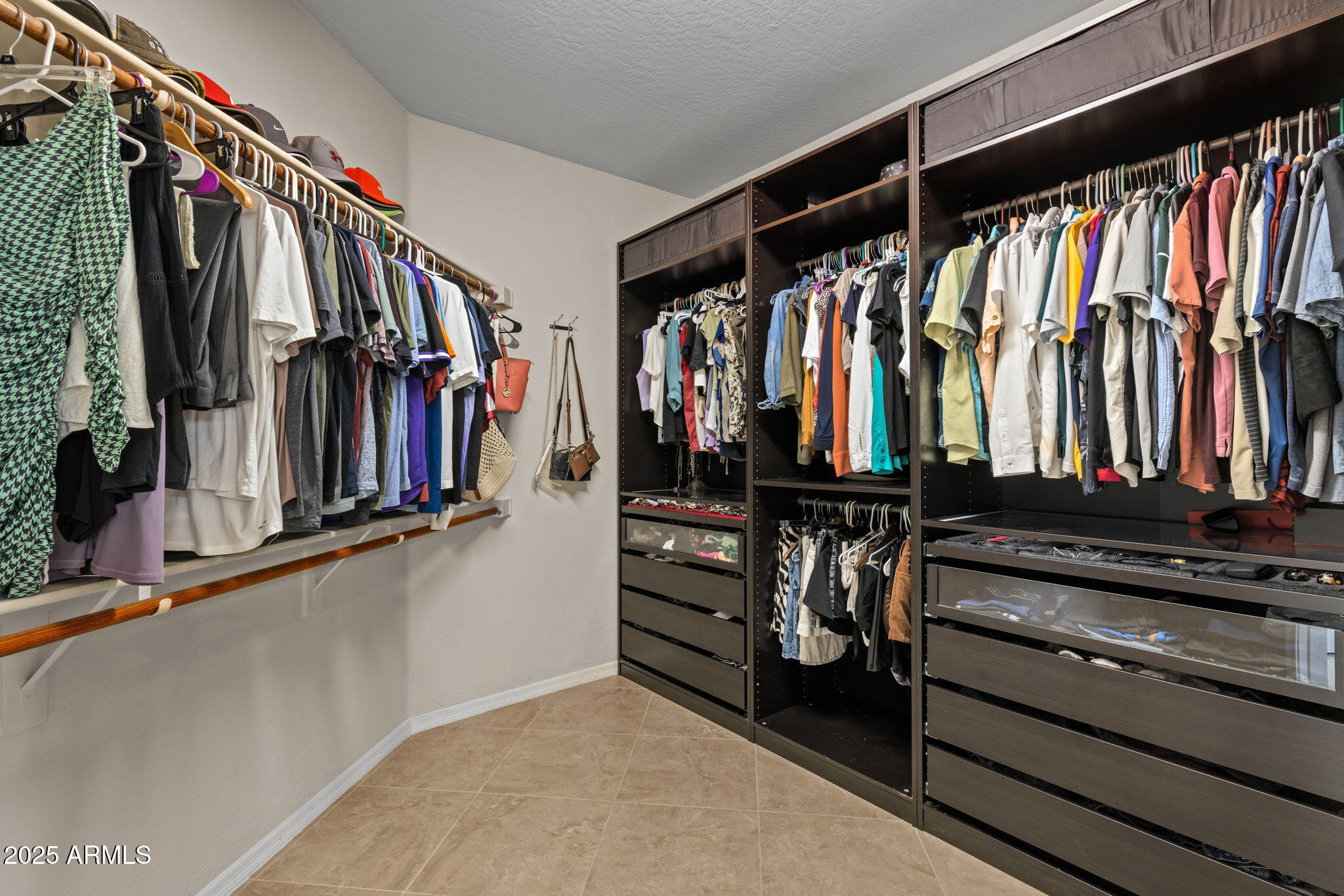 7560 E LELAND Circle