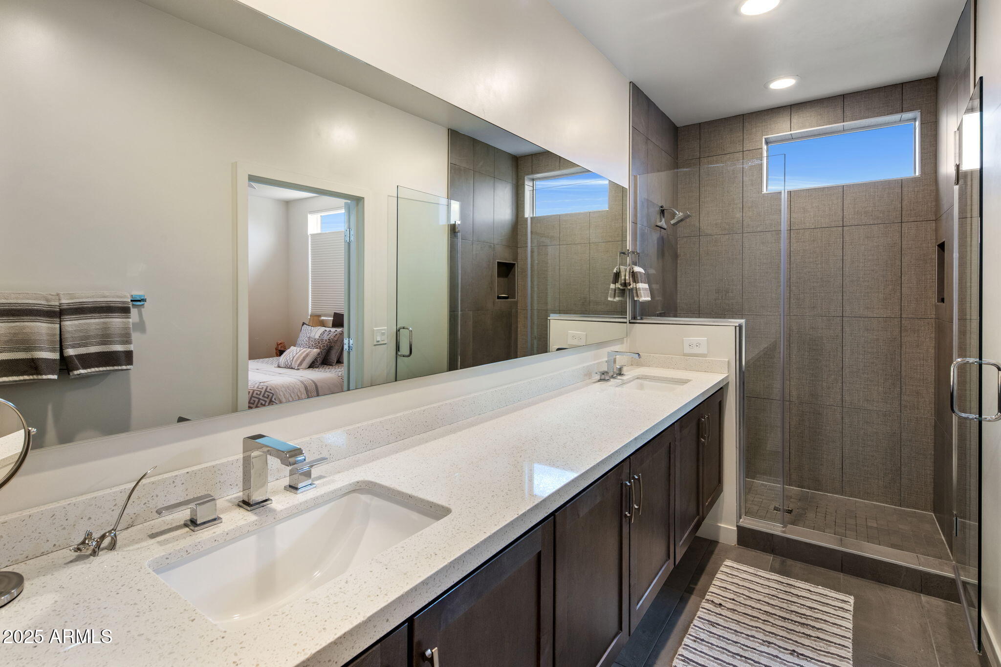 325 E CORONADO Road, 19