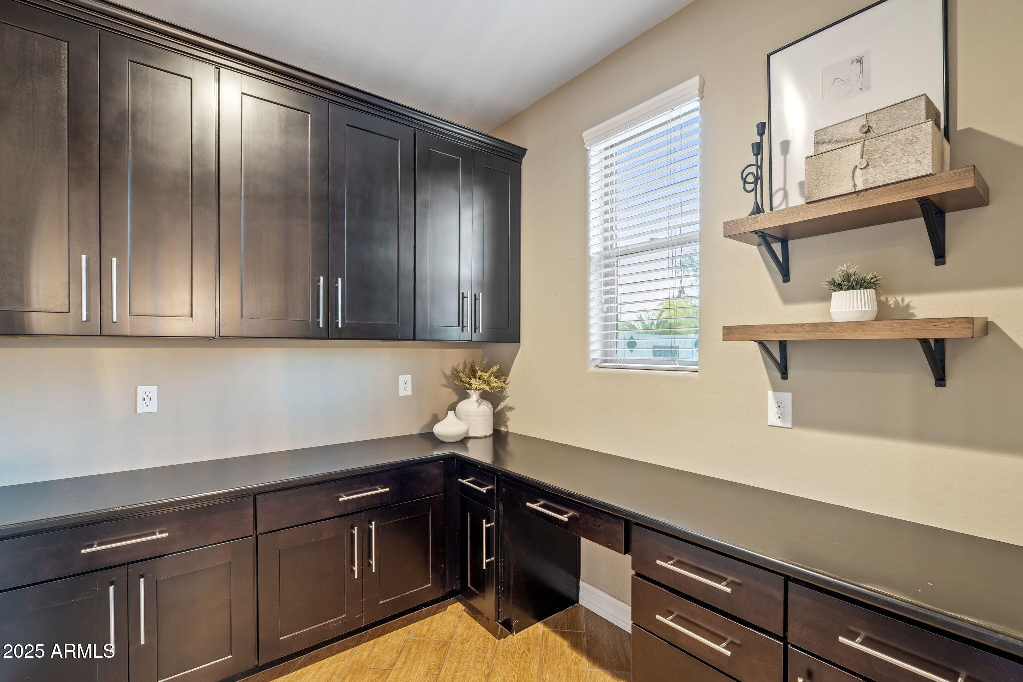 4901 S JOSHUA TREE Lane